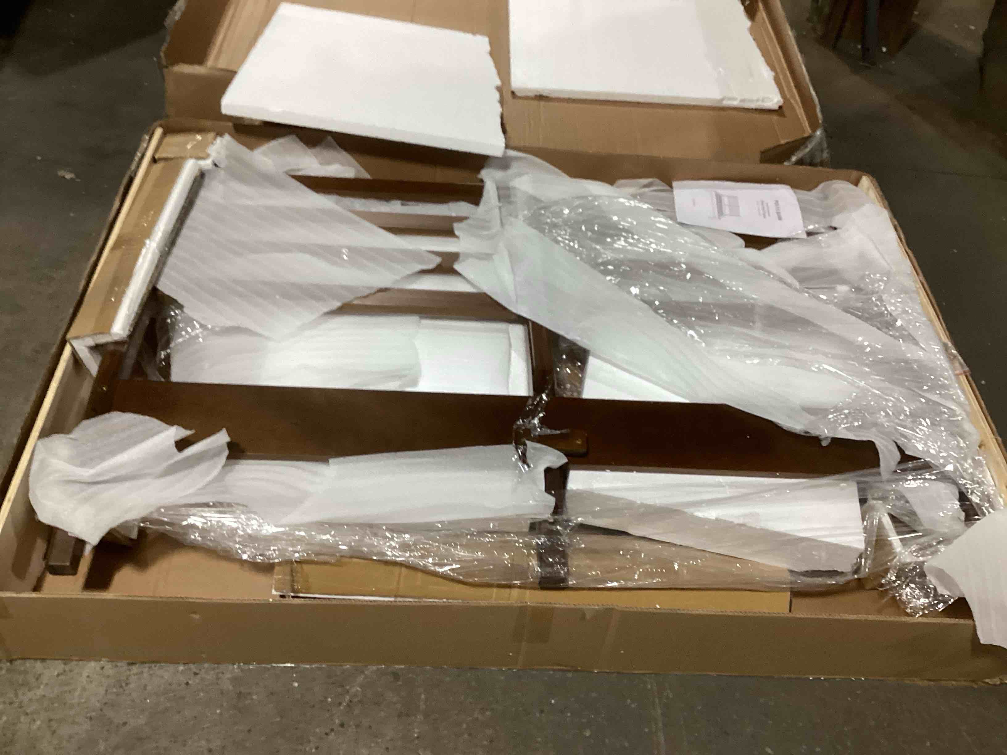 https://s3.amazonaws.com/lotting-images-prod/bidfta/GRN5665871_1703872264273.jpeg