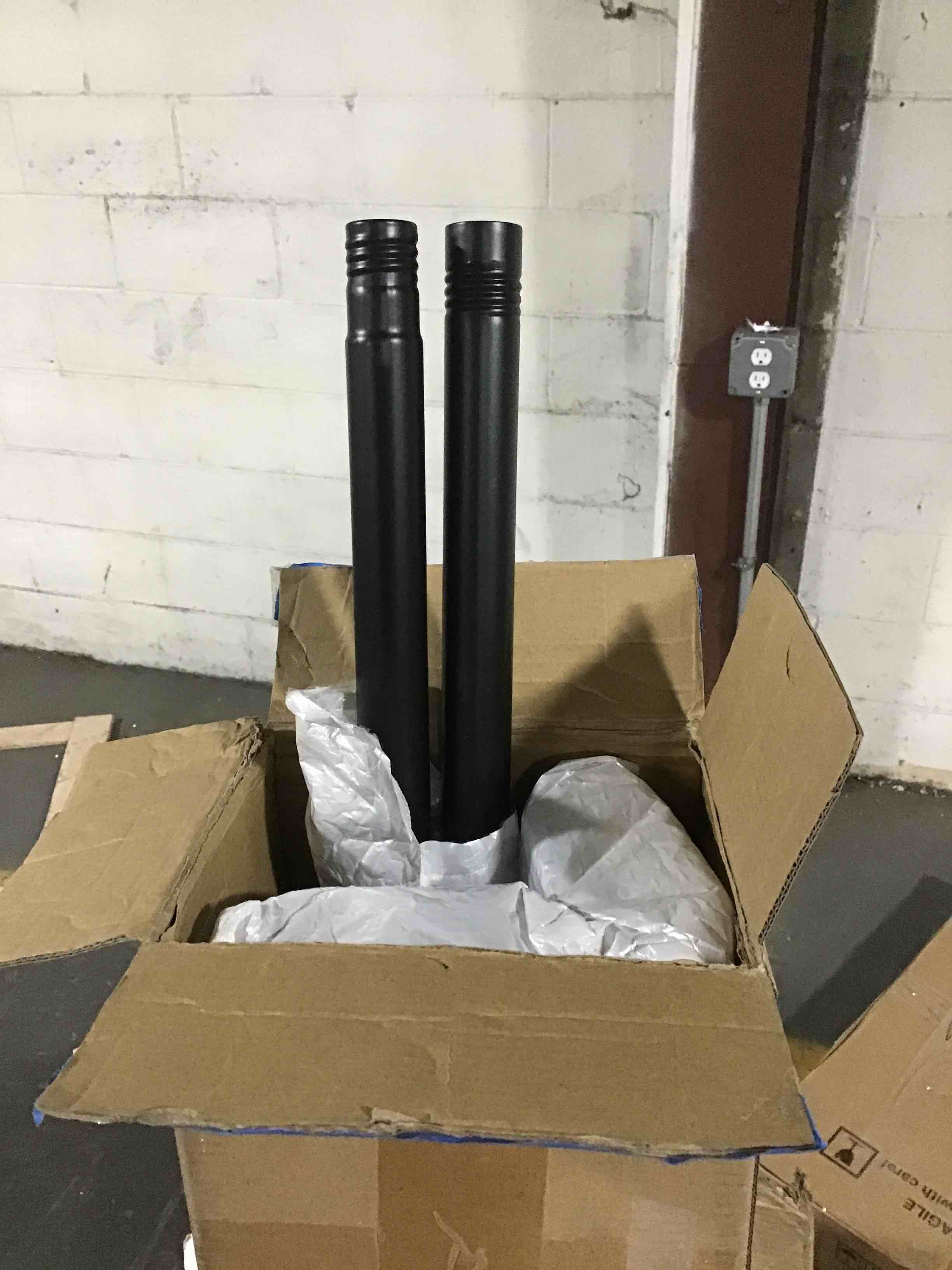 https://s3.amazonaws.com/lotting-images-prod/bidfta/GRN5666423_1699535570877.jpeg