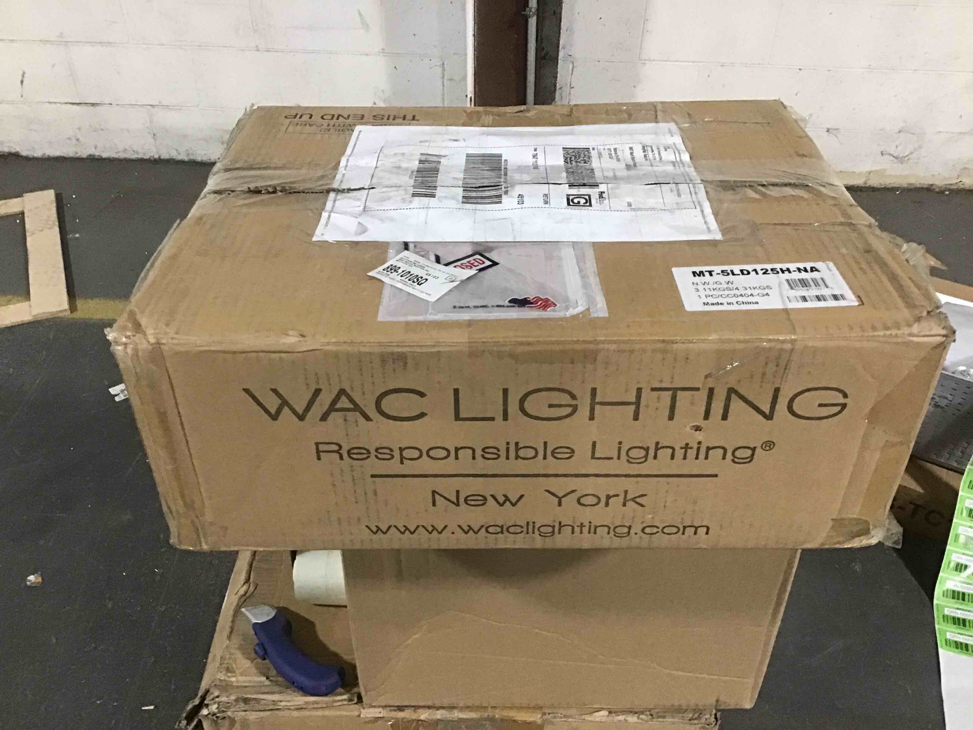 https://s3.amazonaws.com/lotting-images-prod/bidfta/GRN5666427_1699535961034.jpeg