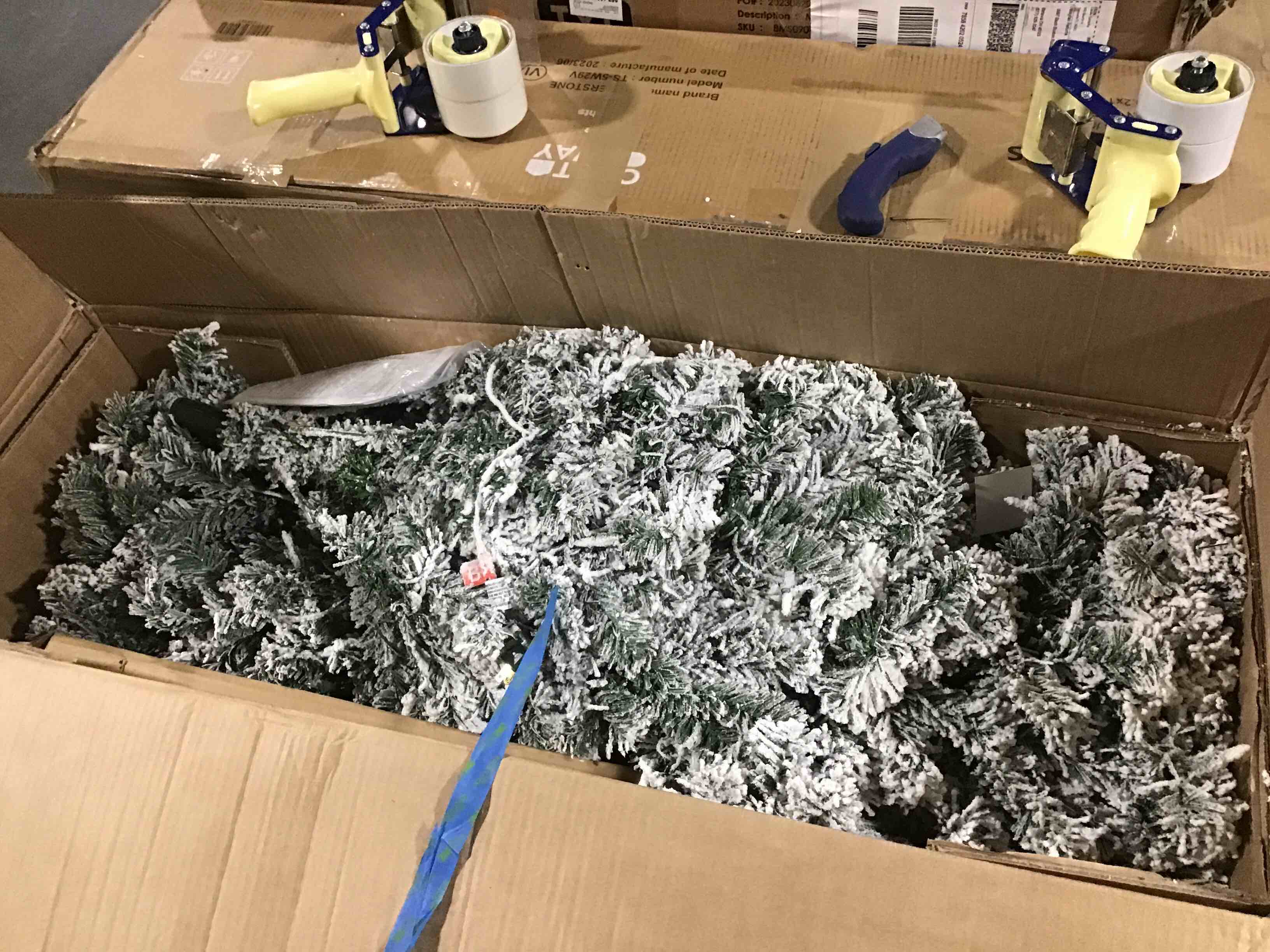 https://s3.amazonaws.com/lotting-images-prod/bidfta/GRN5666439_1699537653562.jpeg