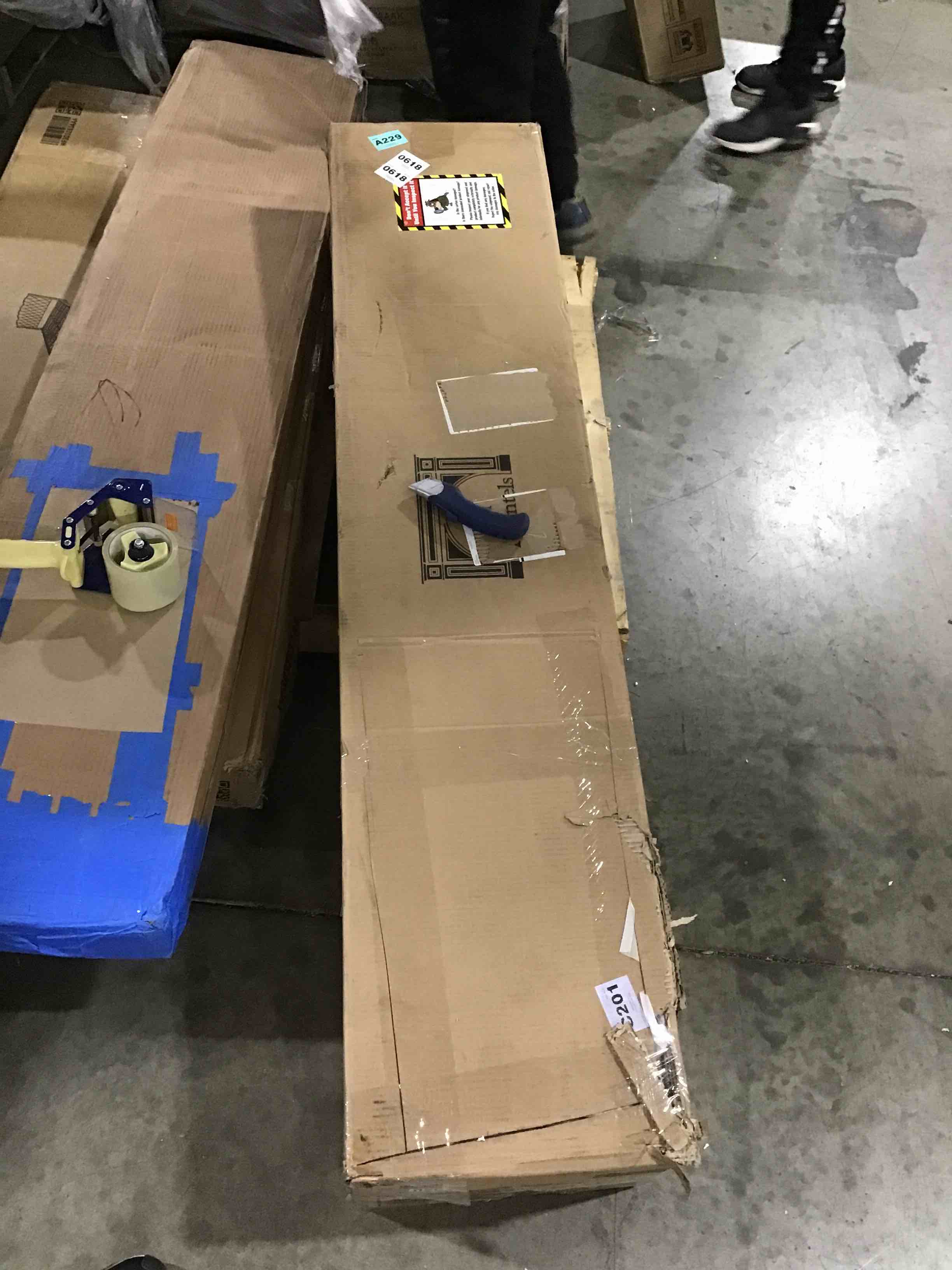 https://s3.amazonaws.com/lotting-images-prod/bidfta/GRN5666957_1699993320545.jpeg