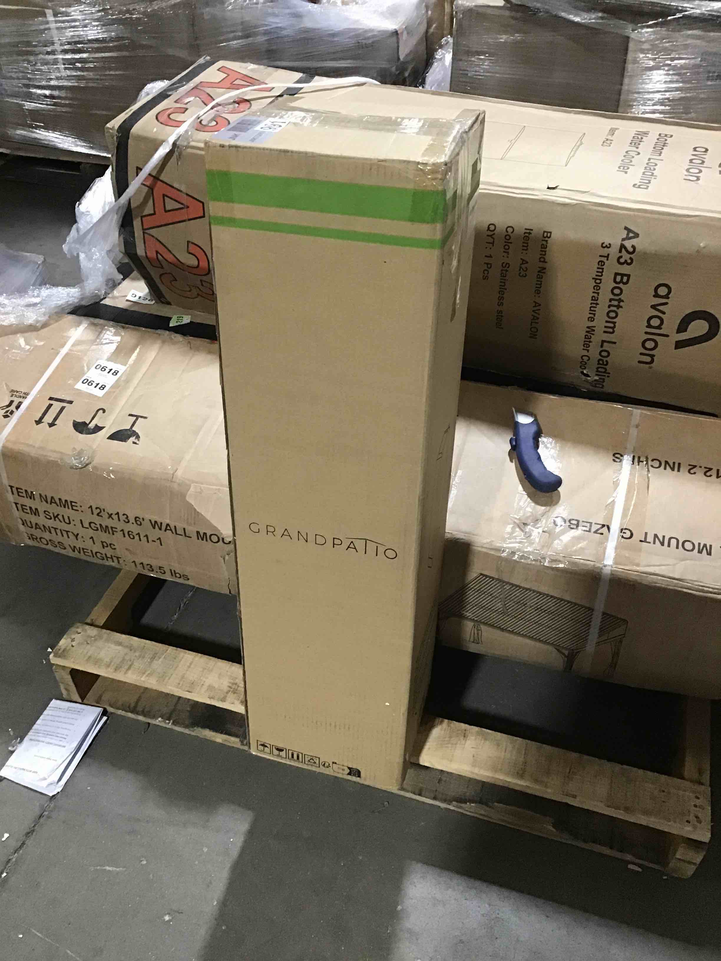 https://s3.amazonaws.com/lotting-images-prod/bidfta/GRN5667361_1700244451603.jpeg