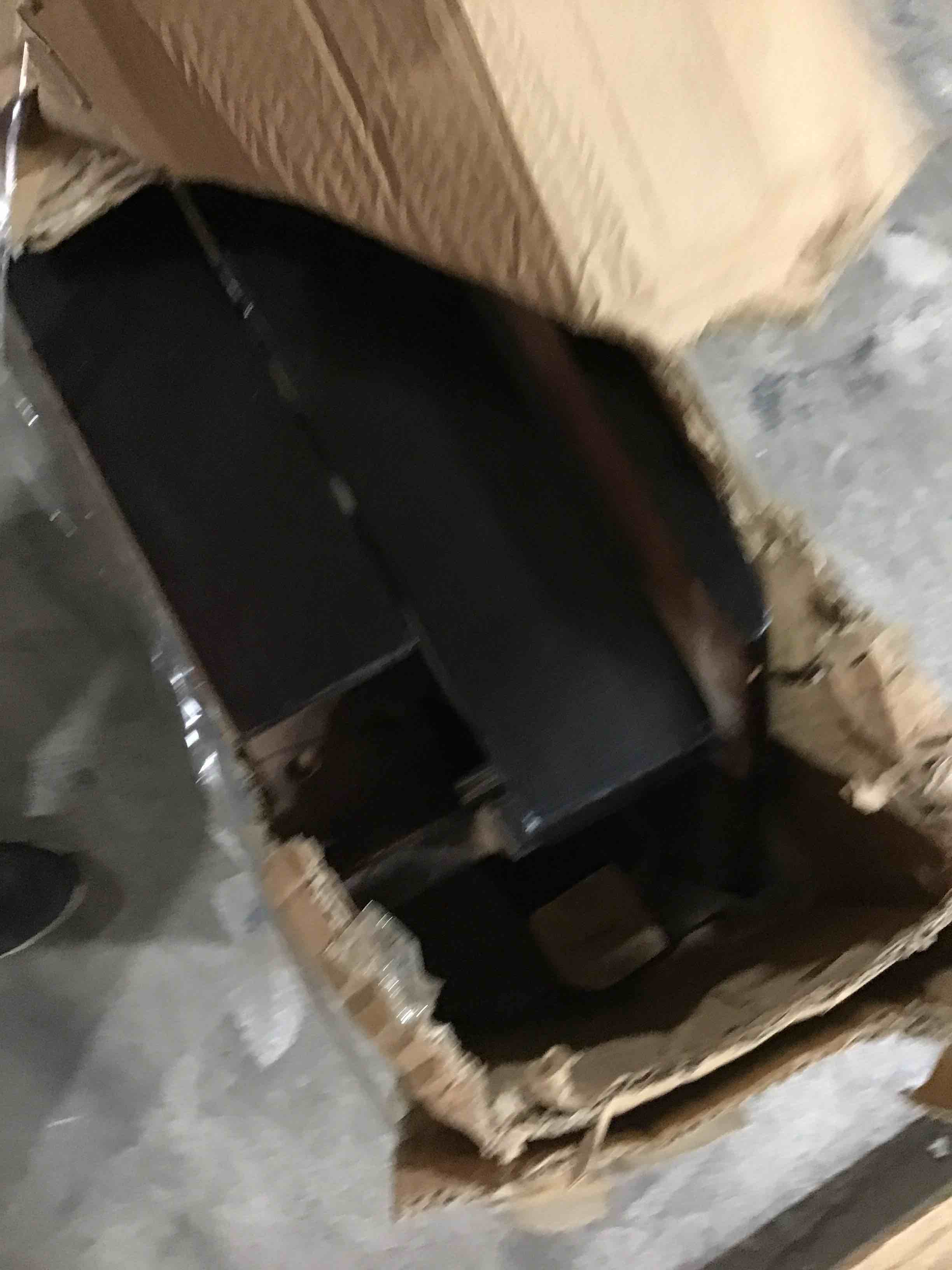 https://s3.amazonaws.com/lotting-images-prod/bidfta/GRN5667394_1700575531256.jpeg