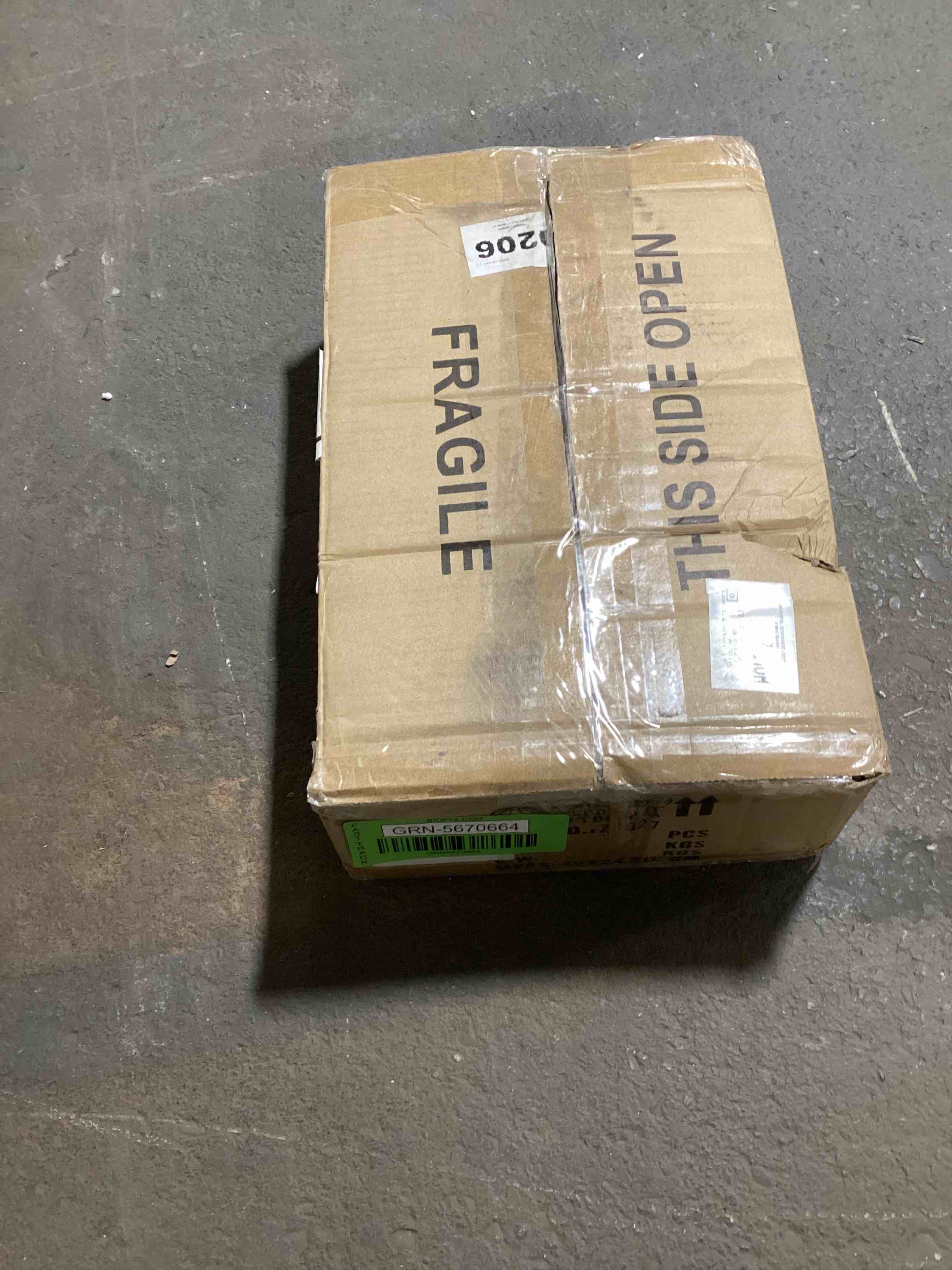 https://s3.amazonaws.com/lotting-images-prod/bidfta/GRN5670664_1699971030068.jpeg