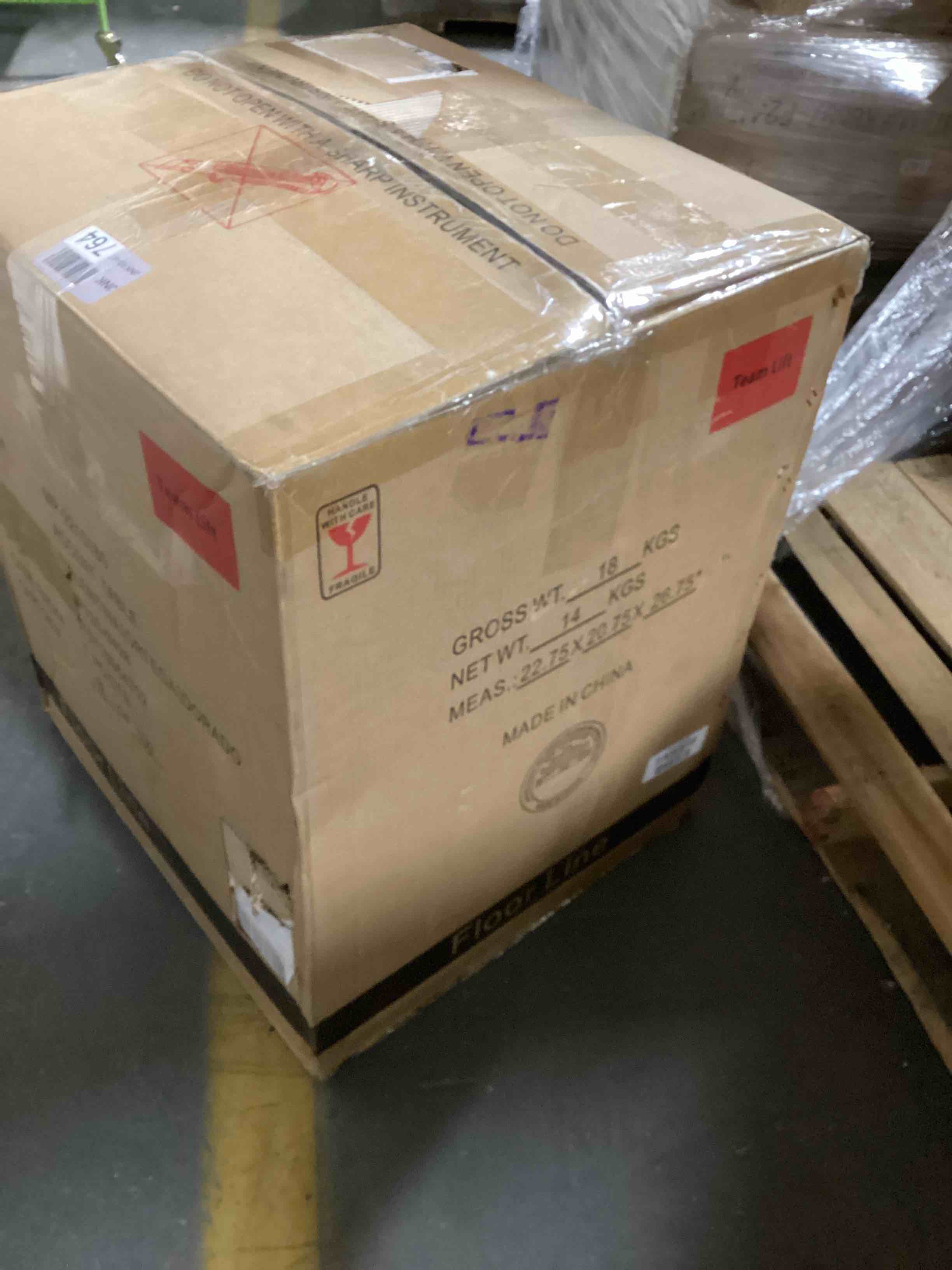 https://s3.amazonaws.com/lotting-images-prod/bidfta/GRN5670961_1700596864200.jpeg