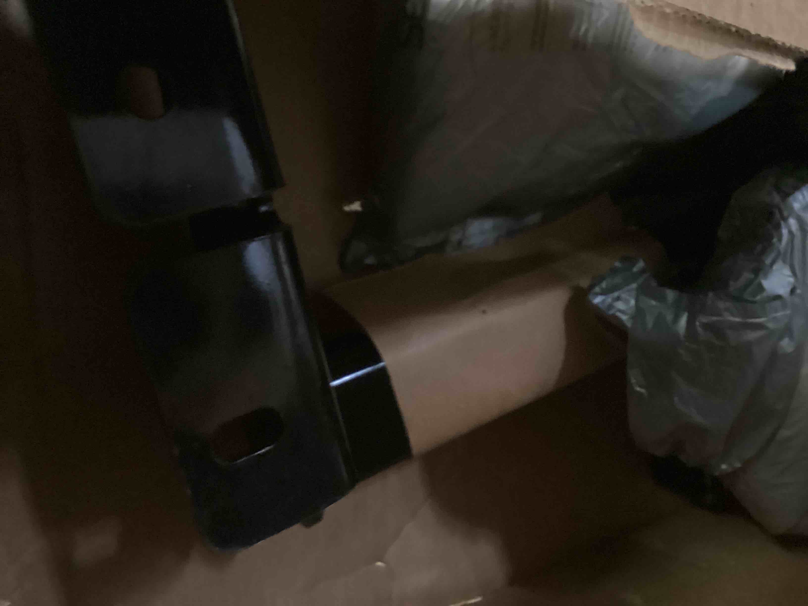 https://s3.amazonaws.com/lotting-images-prod/bidfta/GRN5672205_1706985773324.jpeg