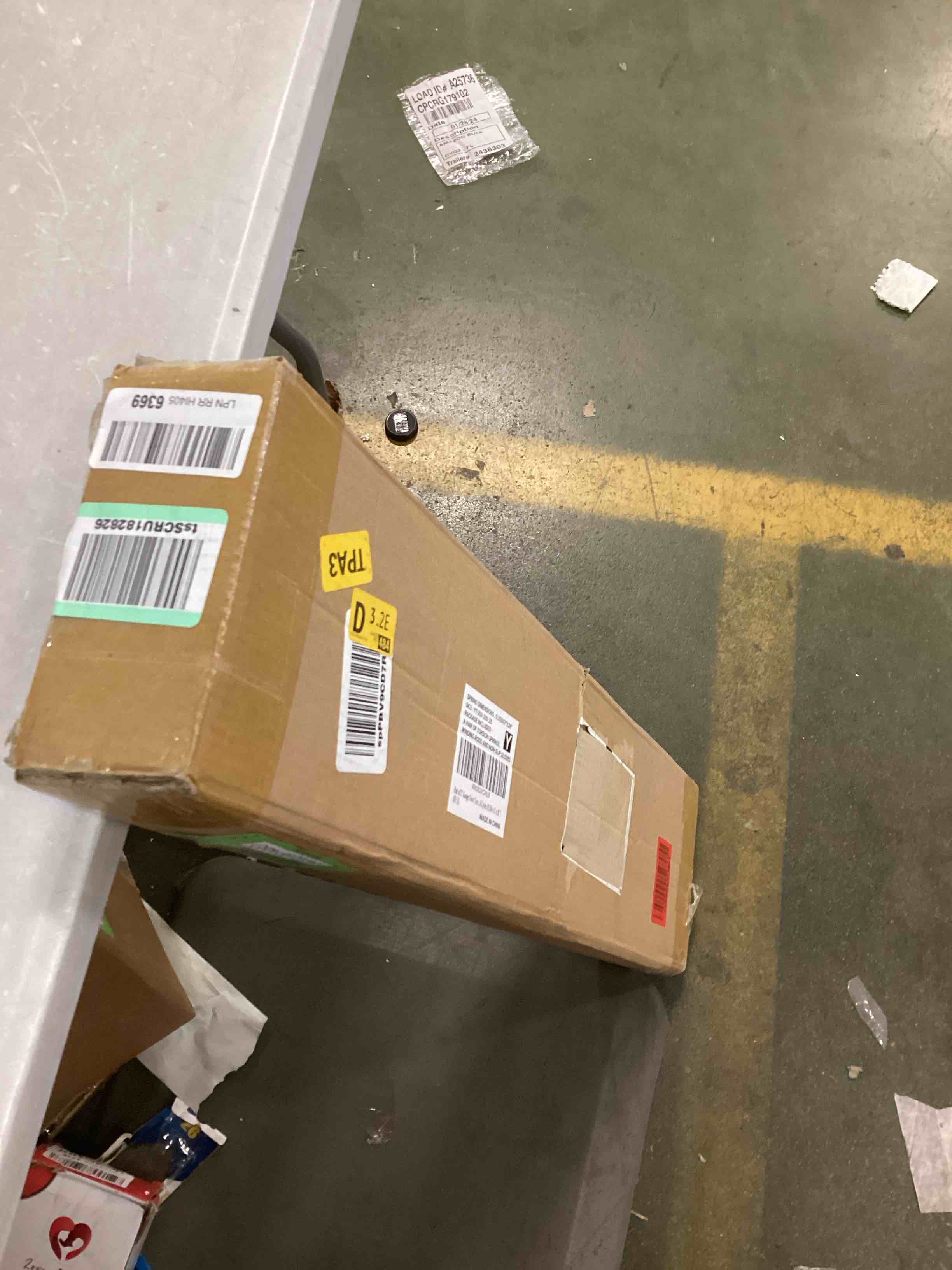 https://s3.amazonaws.com/lotting-images-prod/bidfta/GRN5672239_1706992372881.jpeg