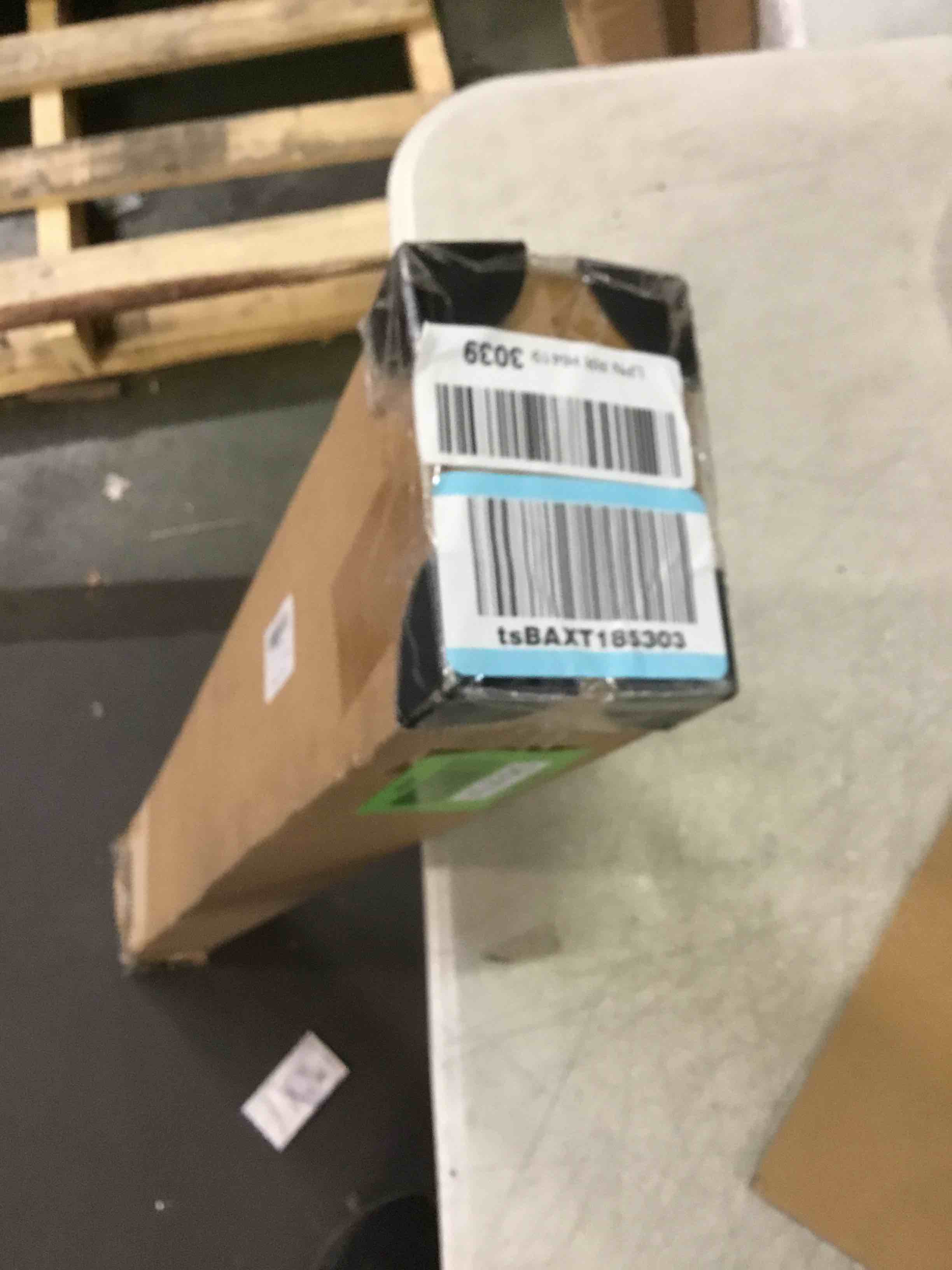 https://s3.amazonaws.com/lotting-images-prod/bidfta/GRN5672547_1707235976335.jpeg