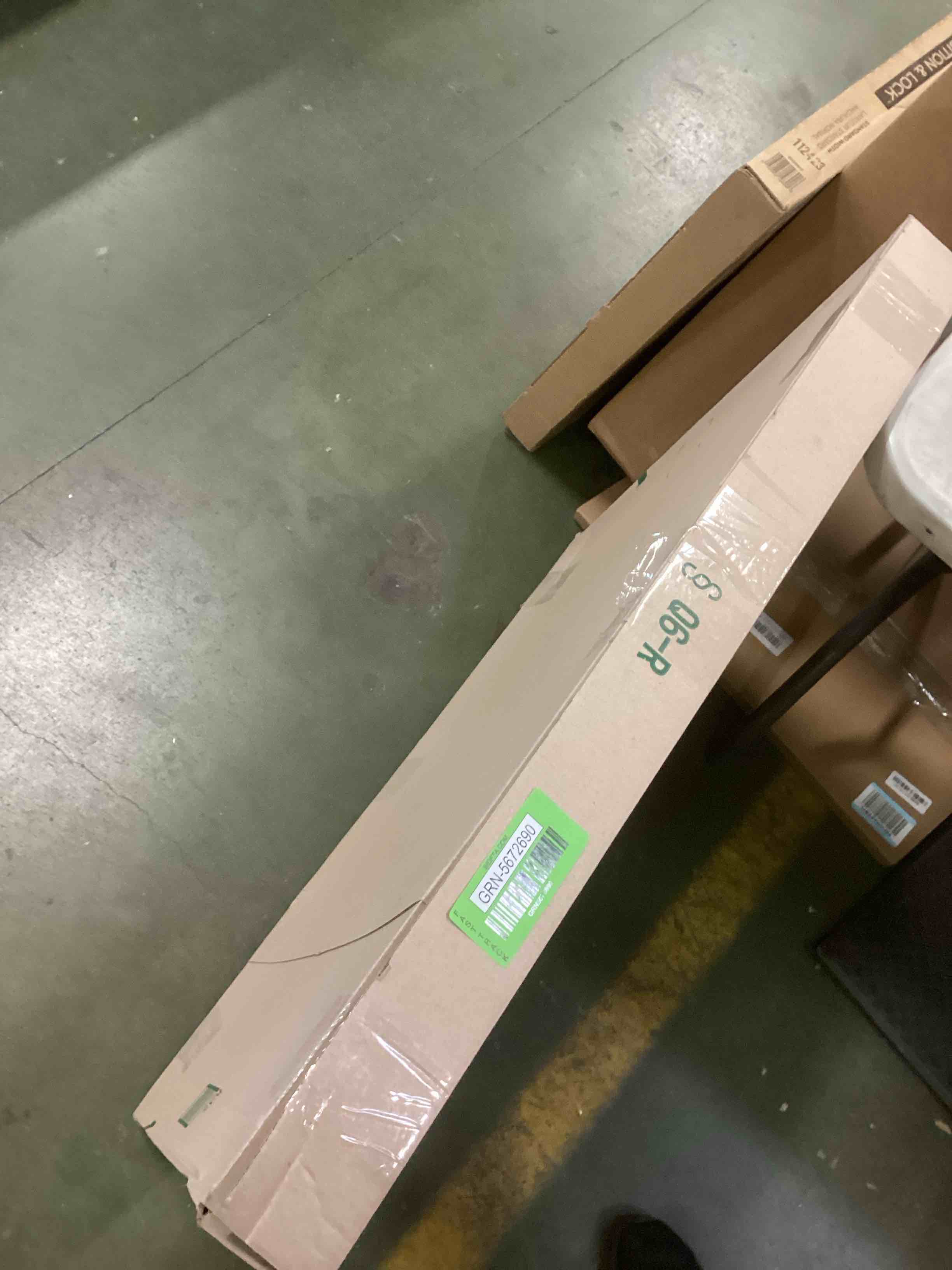 https://s3.amazonaws.com/lotting-images-prod/bidfta/GRN5672690_1707313671166.jpeg