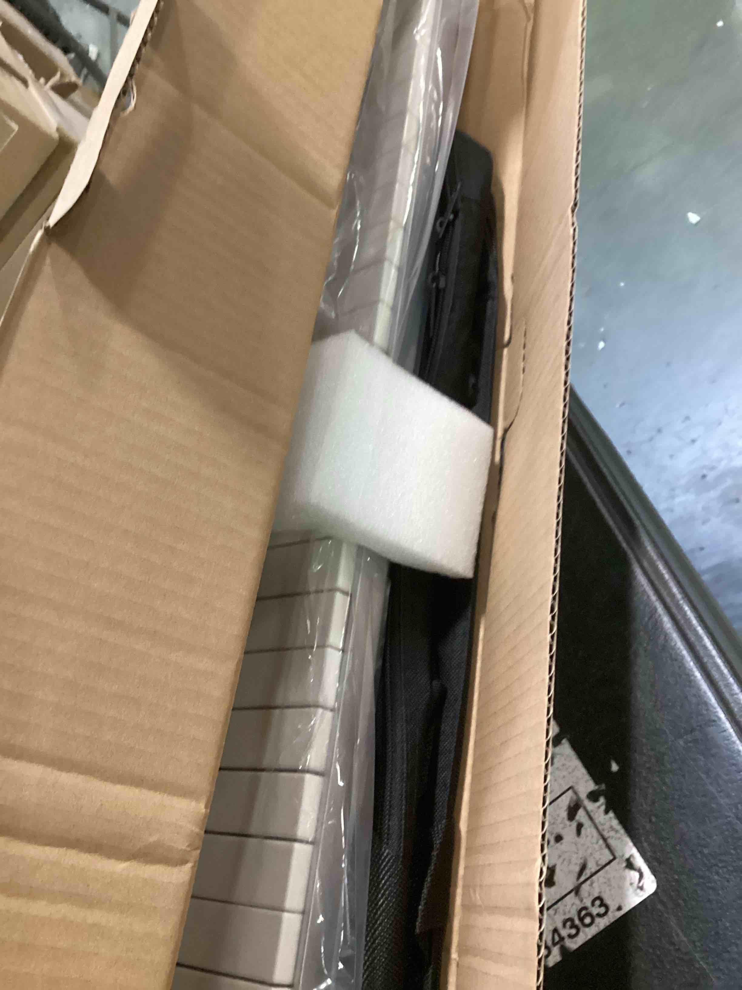 https://s3.amazonaws.com/lotting-images-prod/bidfta/GRN5673288_1707762205629.jpeg