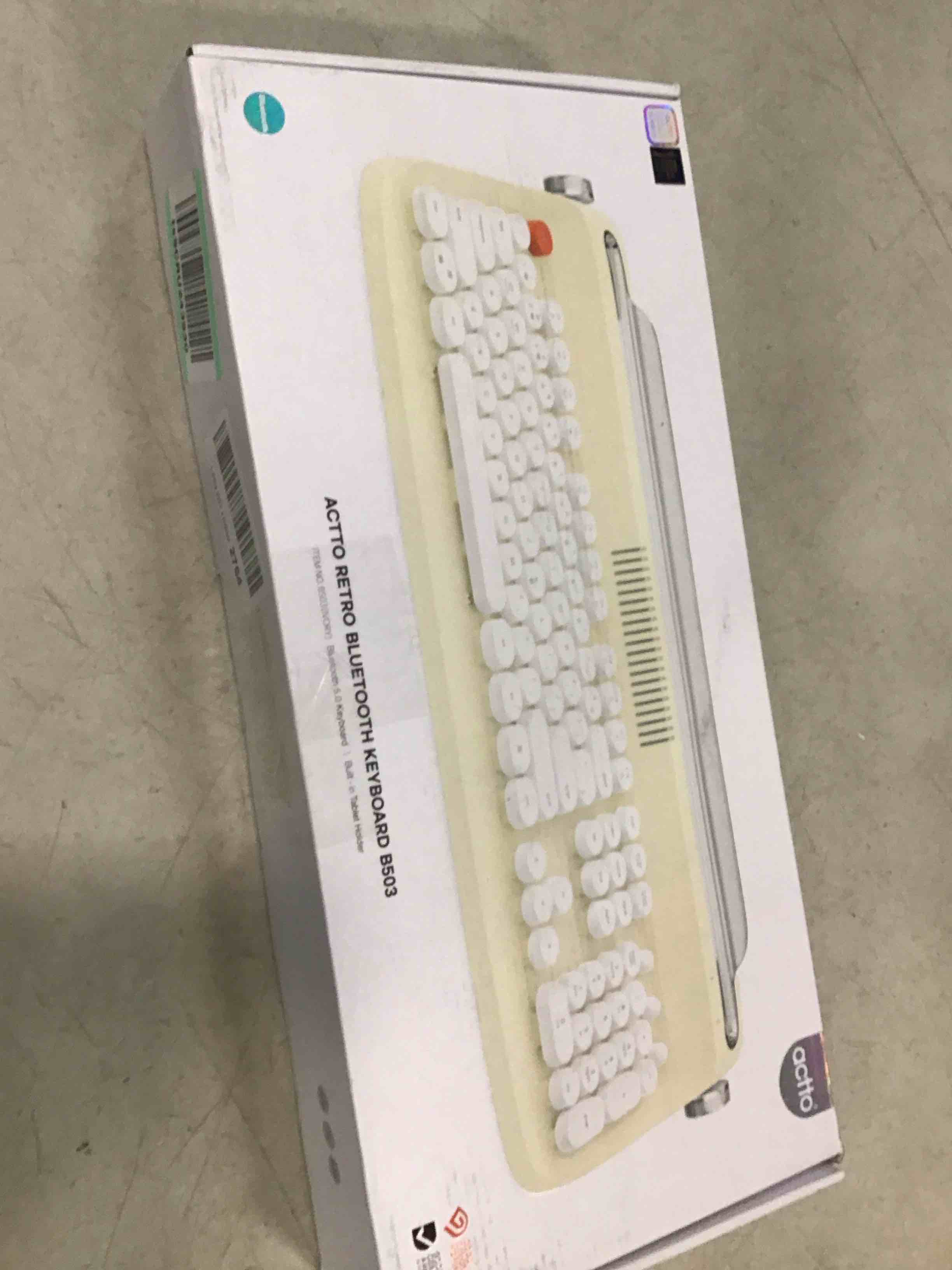 https://s3.amazonaws.com/lotting-images-prod/bidfta/GRN5674919_1705935368336.jpeg