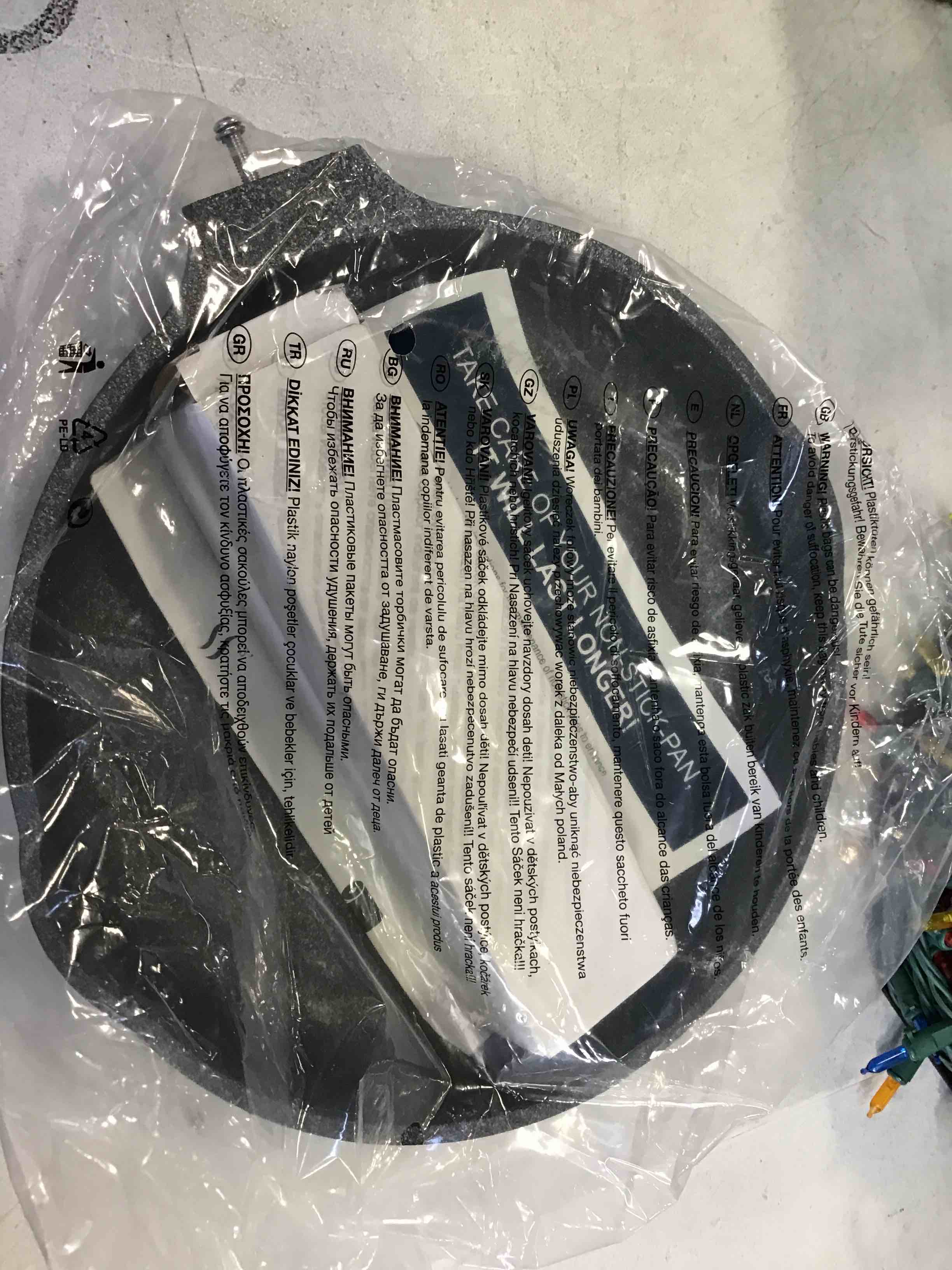 https://s3.amazonaws.com/lotting-images-prod/bidfta/GRN5676136_1707329456108.jpeg