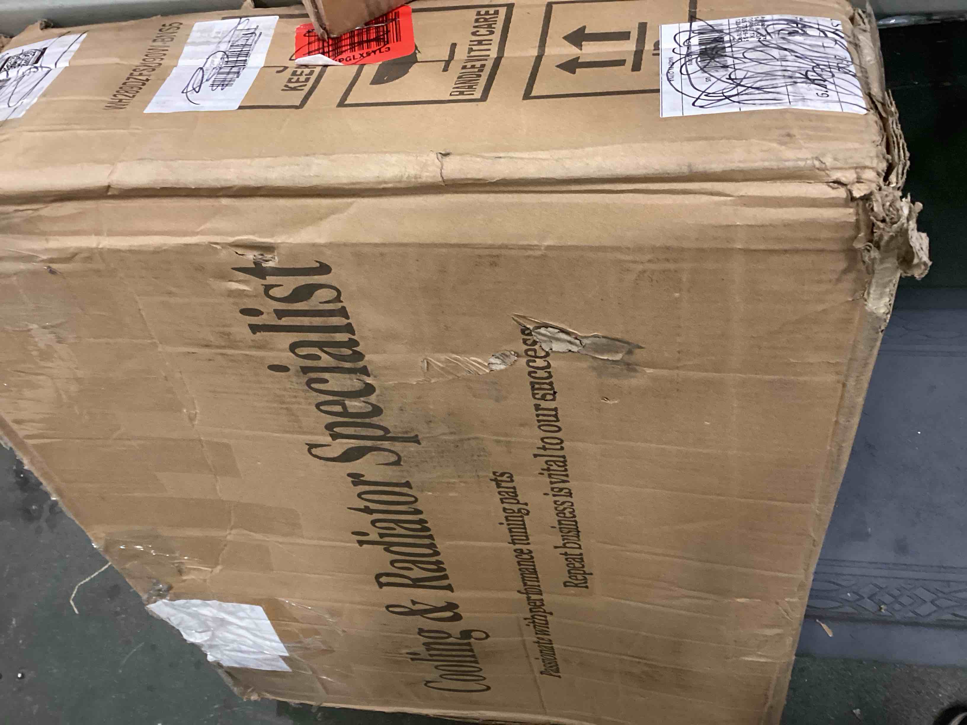 https://s3.amazonaws.com/lotting-images-prod/bidfta/GRN5677619_1706130031969.jpeg