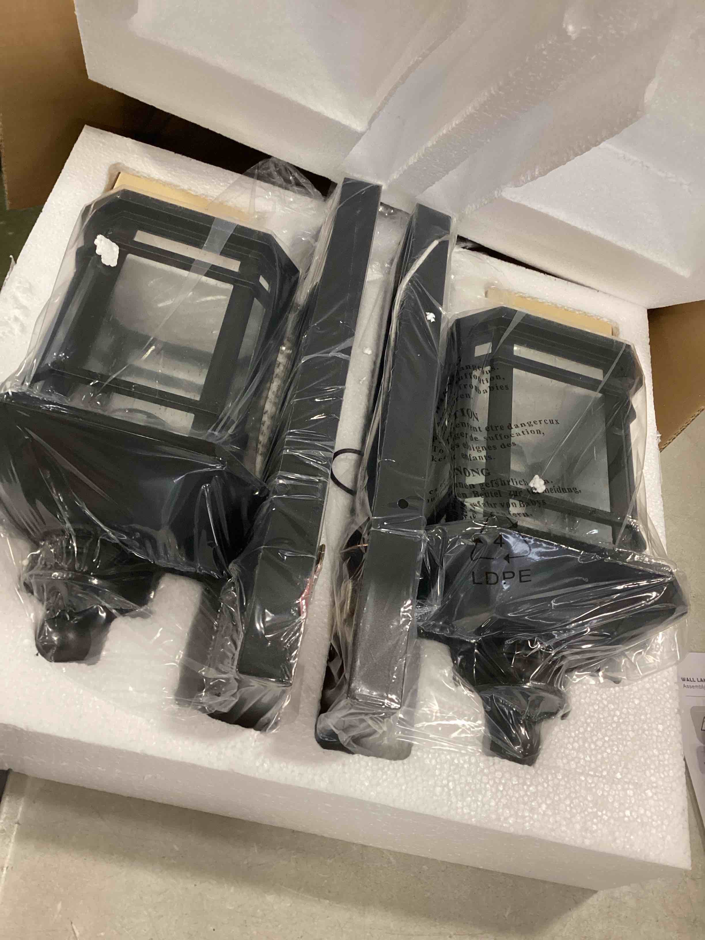 https://s3.amazonaws.com/lotting-images-prod/bidfta/GRN5677920_1706207940669.jpeg