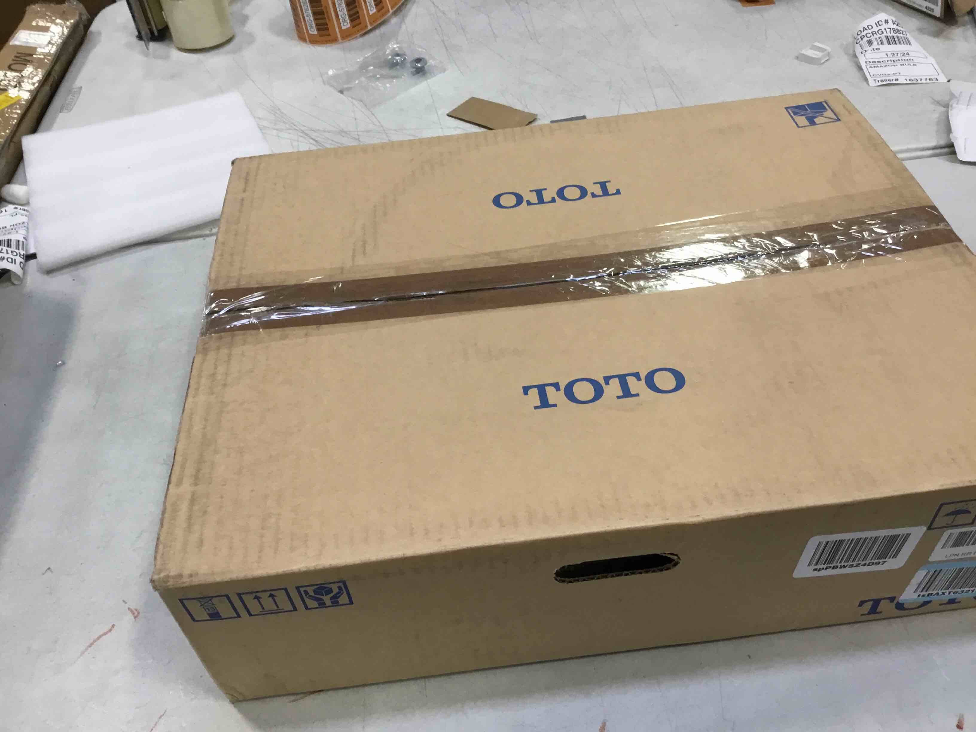 https://s3.amazonaws.com/lotting-images-prod/bidfta/GRN5679299_1706900175079.jpeg