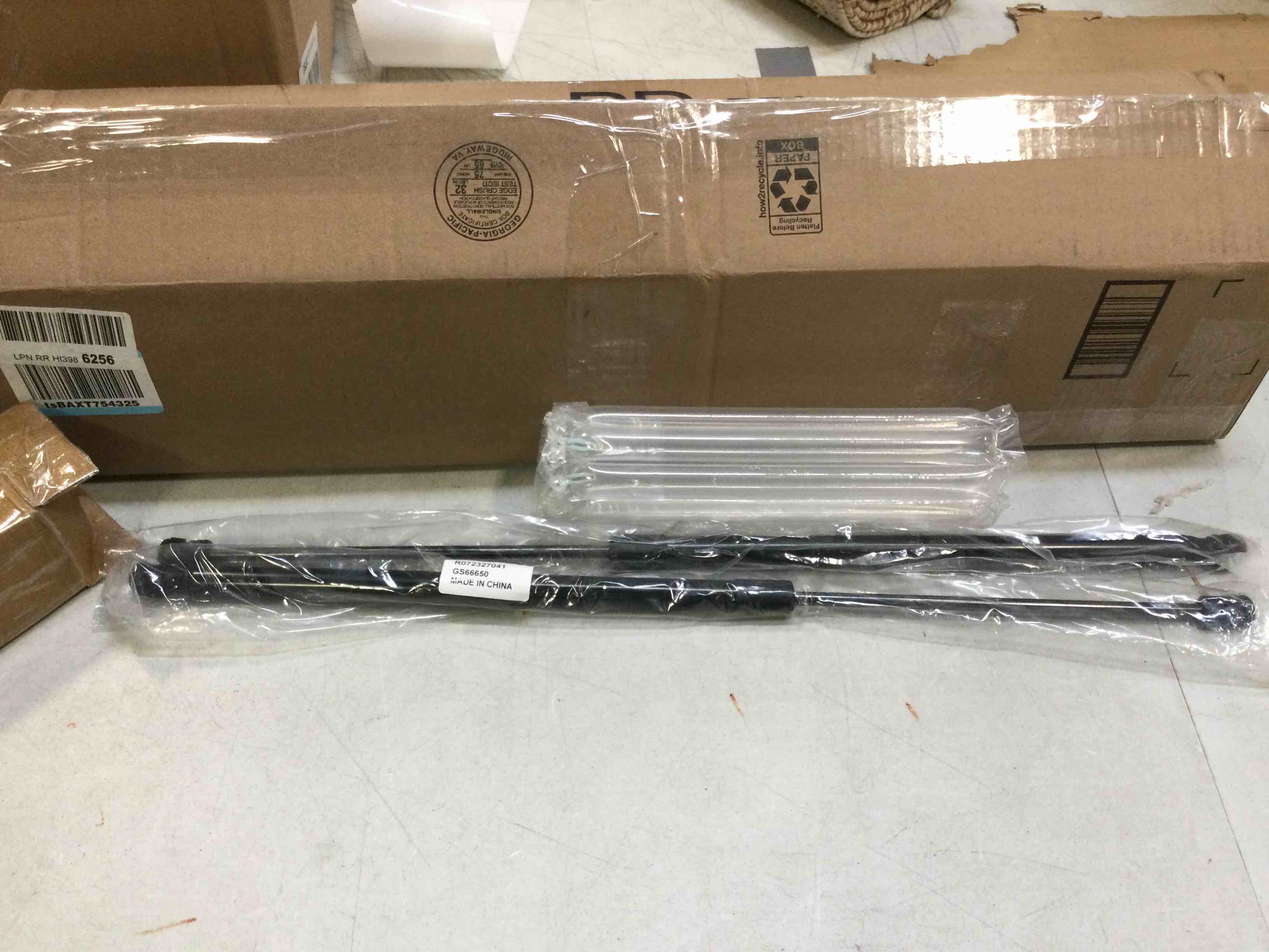 https://s3.amazonaws.com/lotting-images-prod/bidfta/GRN5679414_1707163015568.jpeg