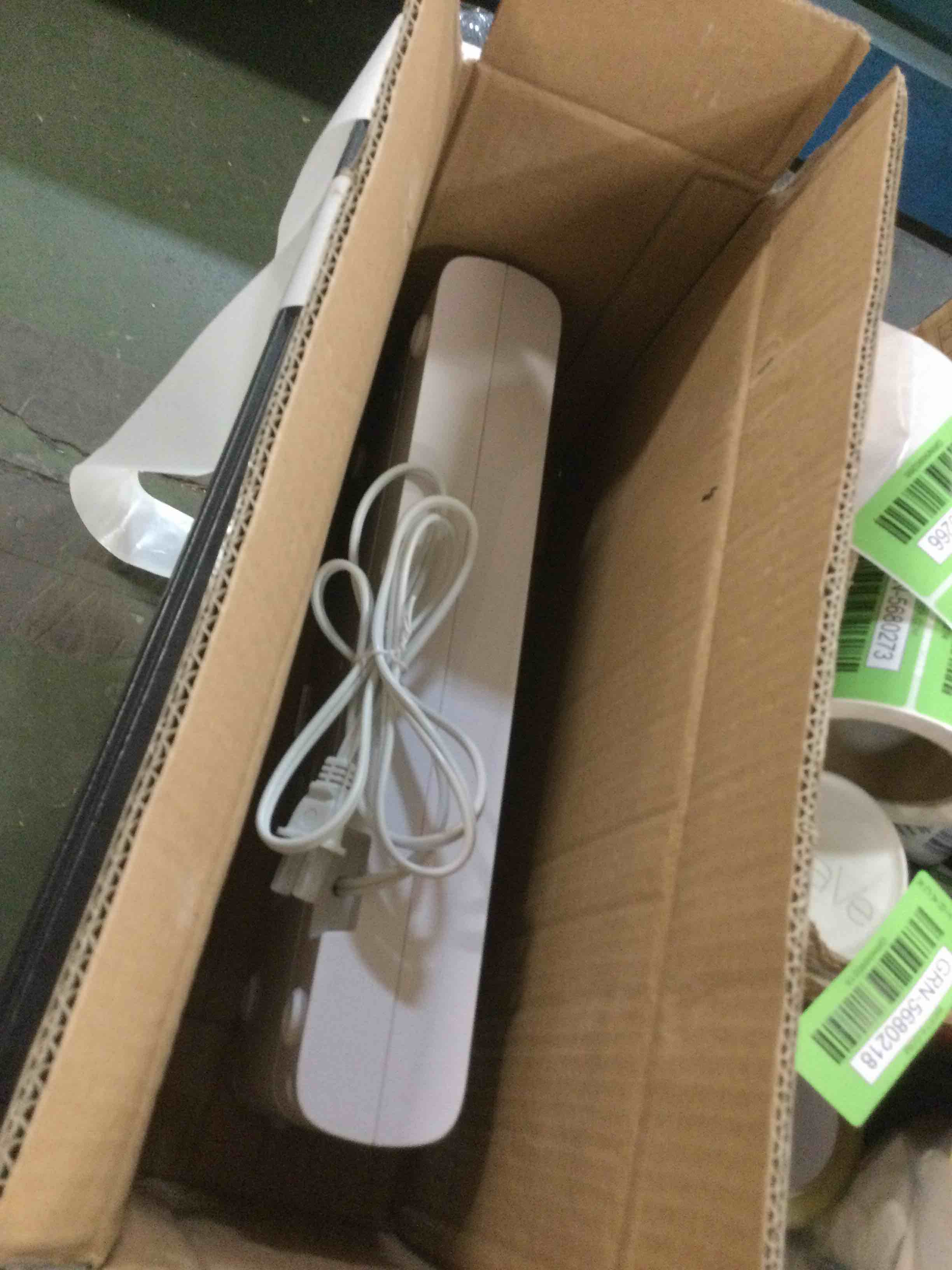 https://s3.amazonaws.com/lotting-images-prod/bidfta/GRN5680267_1710248795405.jpeg