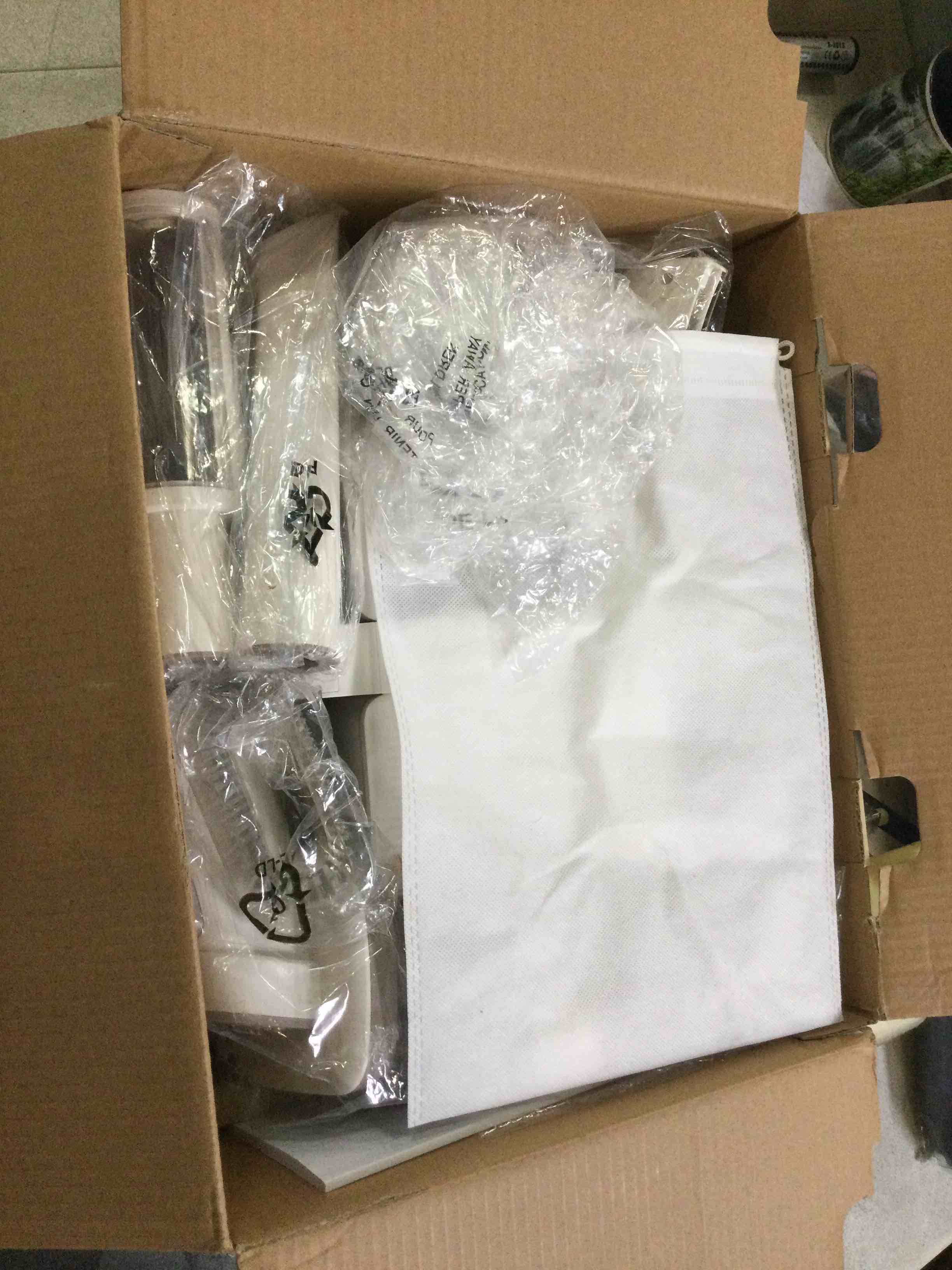 https://s3.amazonaws.com/lotting-images-prod/bidfta/GRN5680582_1710352526630.jpeg