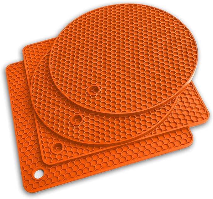 Q's Inn Silicone Pot Holders and Trivet mats Heat Resistant to 440°F to Protect Your Table and countertop Contains 4 Pieces 2 Round and 2 Squared