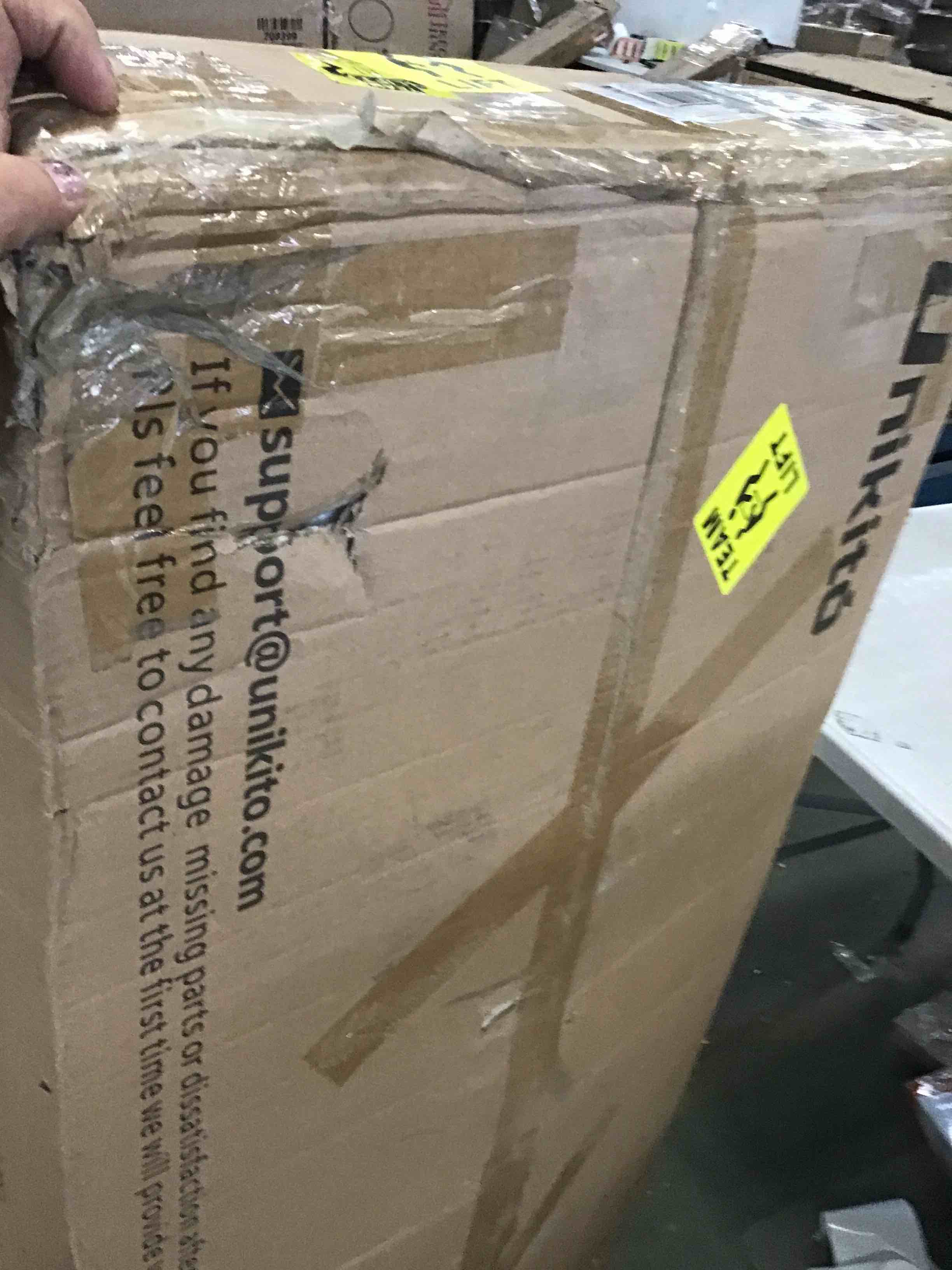 https://s3.amazonaws.com/lotting-images-prod/bidfta/GRN5683332_1705515024941.jpeg