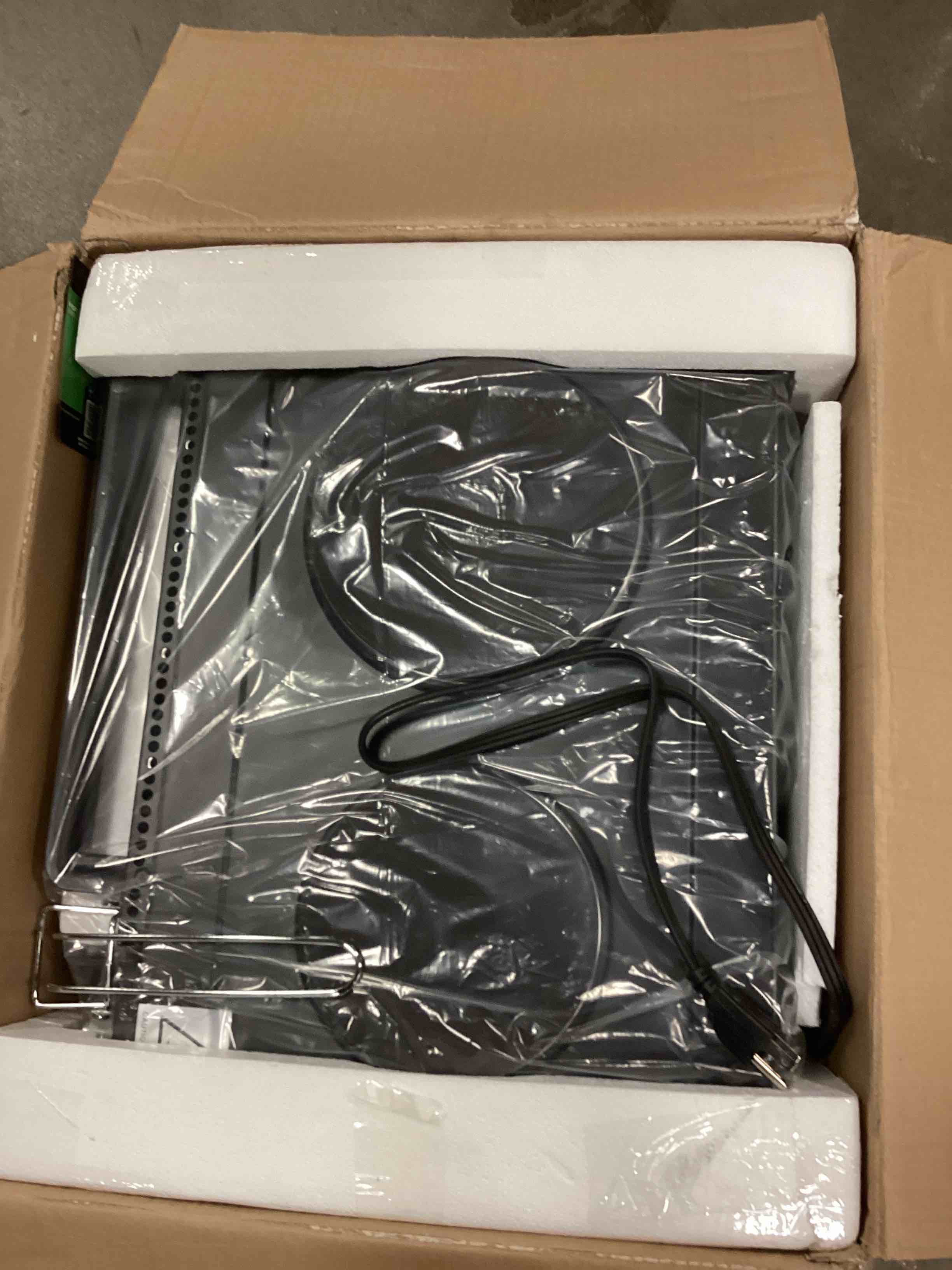 https://s3.amazonaws.com/lotting-images-prod/bidfta/GRN5694248_1705351895655.jpeg