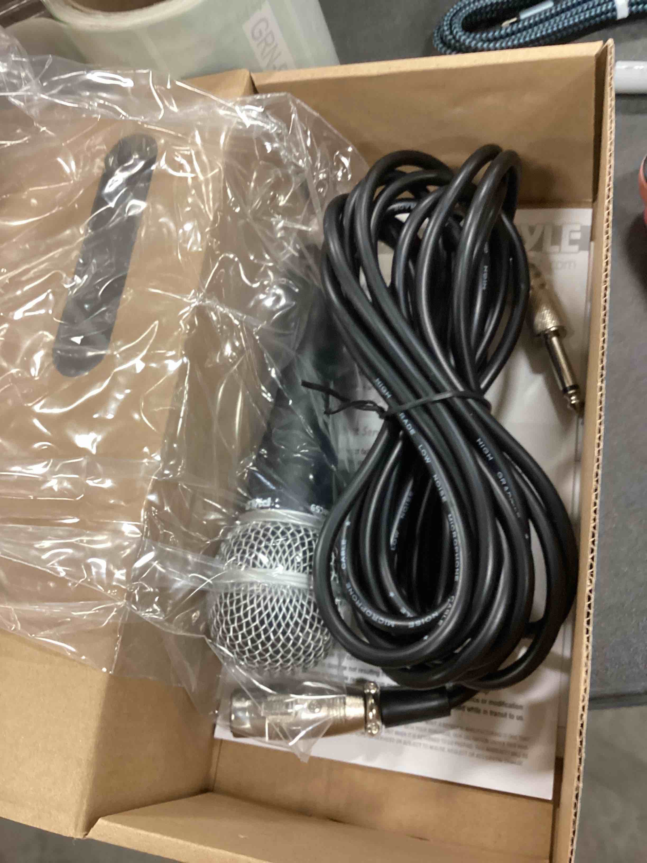 https://s3.amazonaws.com/lotting-images-prod/bidfta/GRN5694257_1705353797037.jpeg