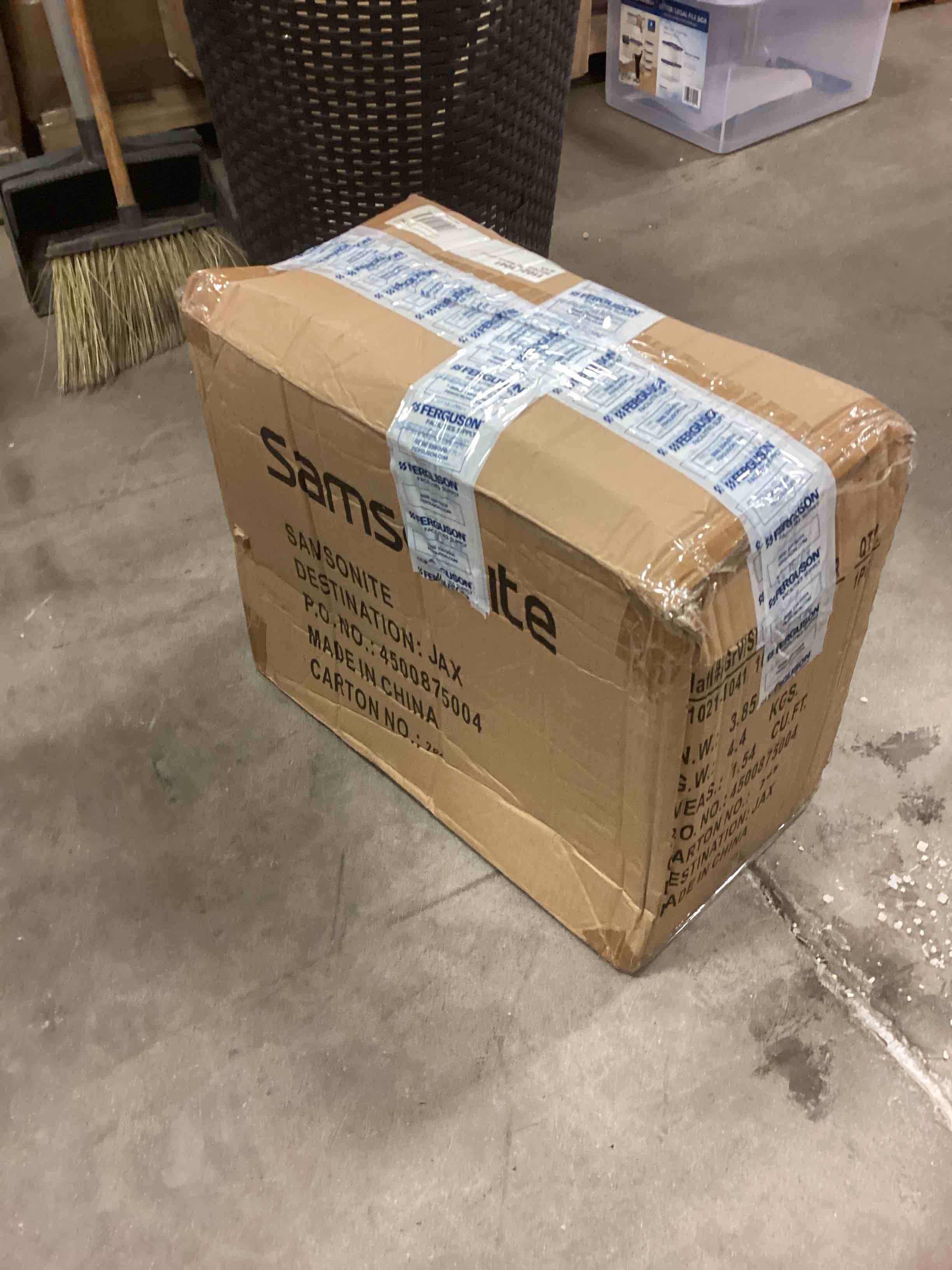 https://s3.amazonaws.com/lotting-images-prod/bidfta/GRN5694791_1705333376724.jpeg