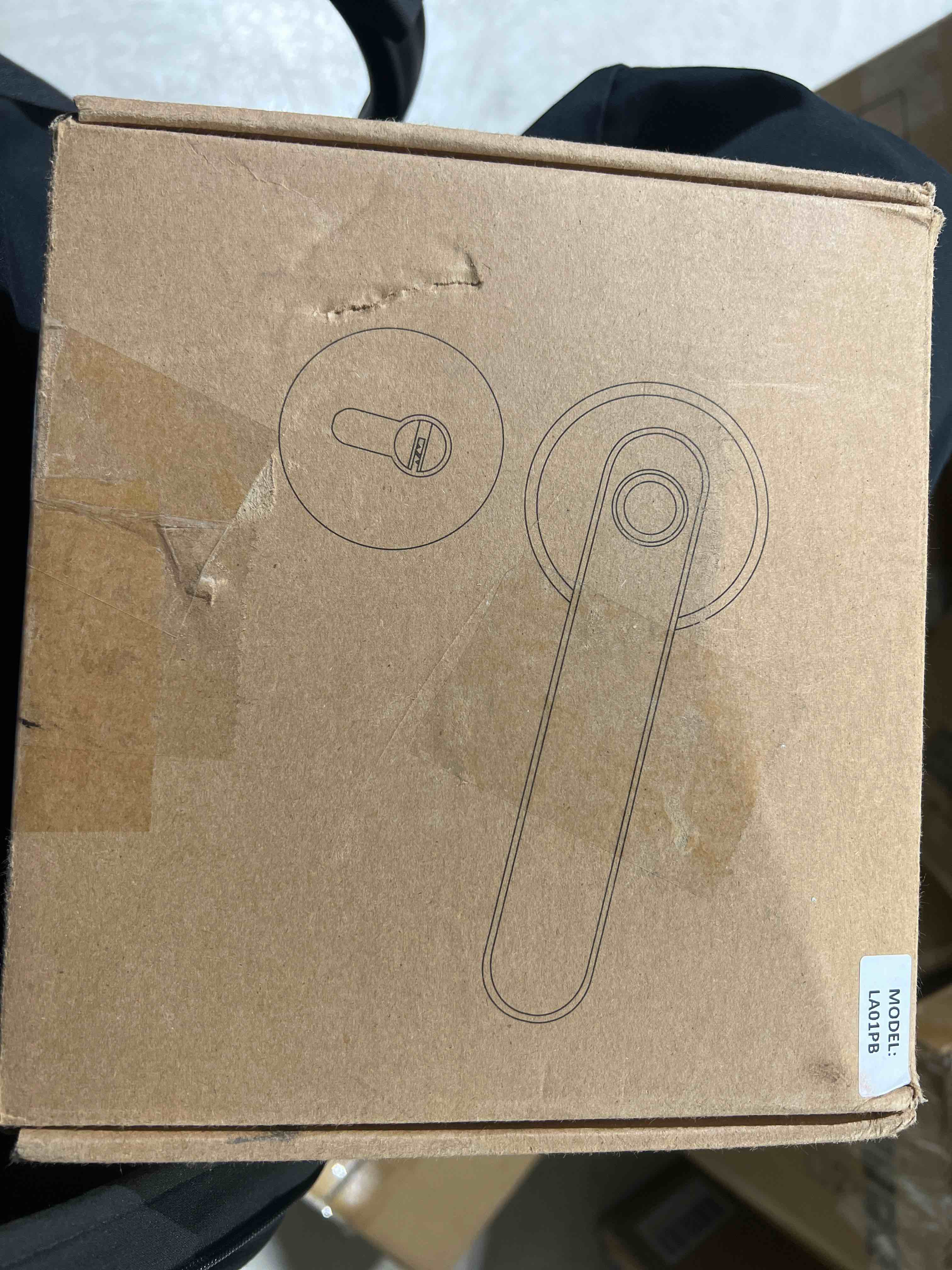 https://s3.amazonaws.com/lotting-images-prod/bidfta/GRN5695976_1707269079048.jpeg