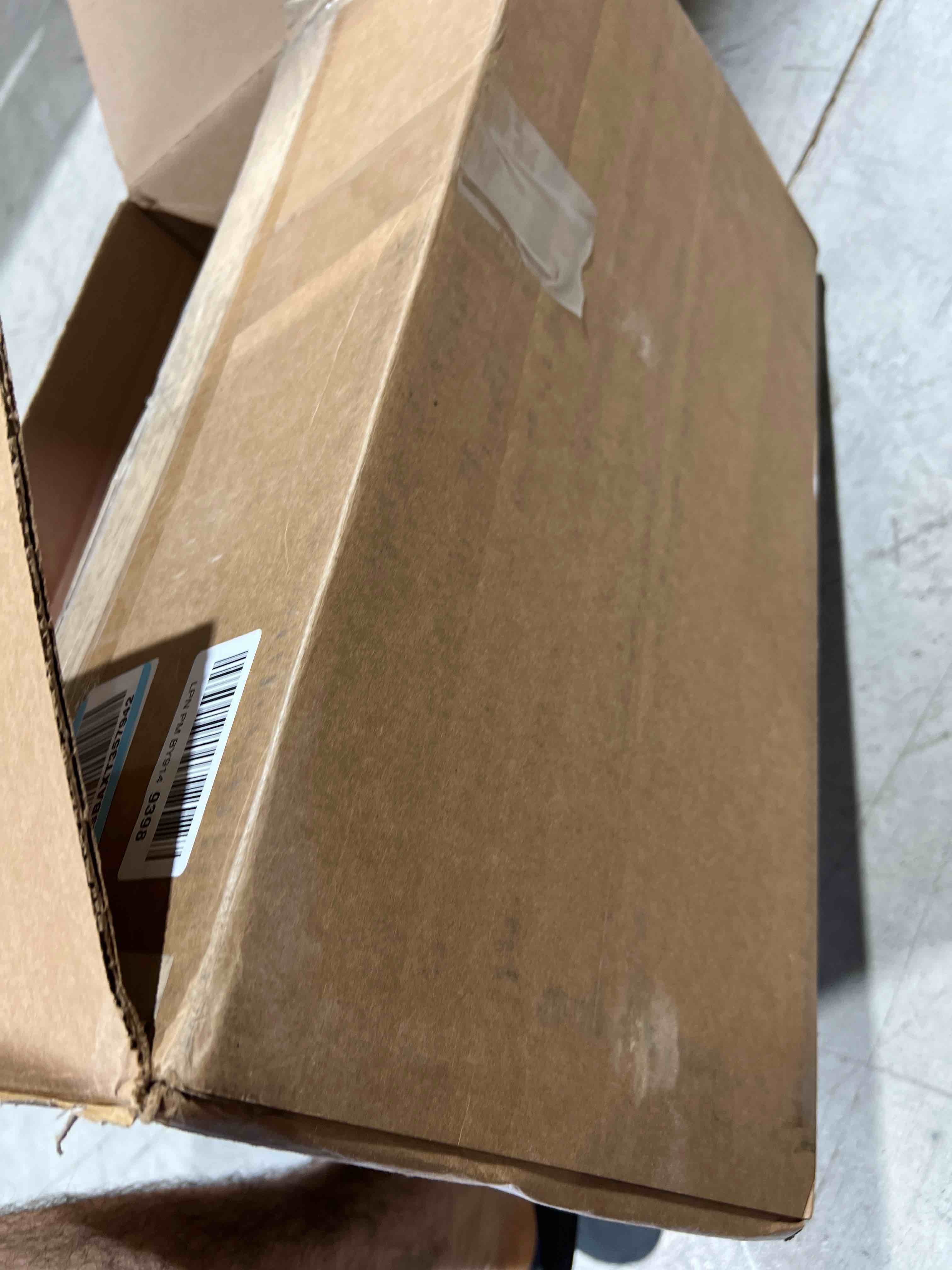 https://s3.amazonaws.com/lotting-images-prod/bidfta/GRN5697325_1713209232425.jpeg