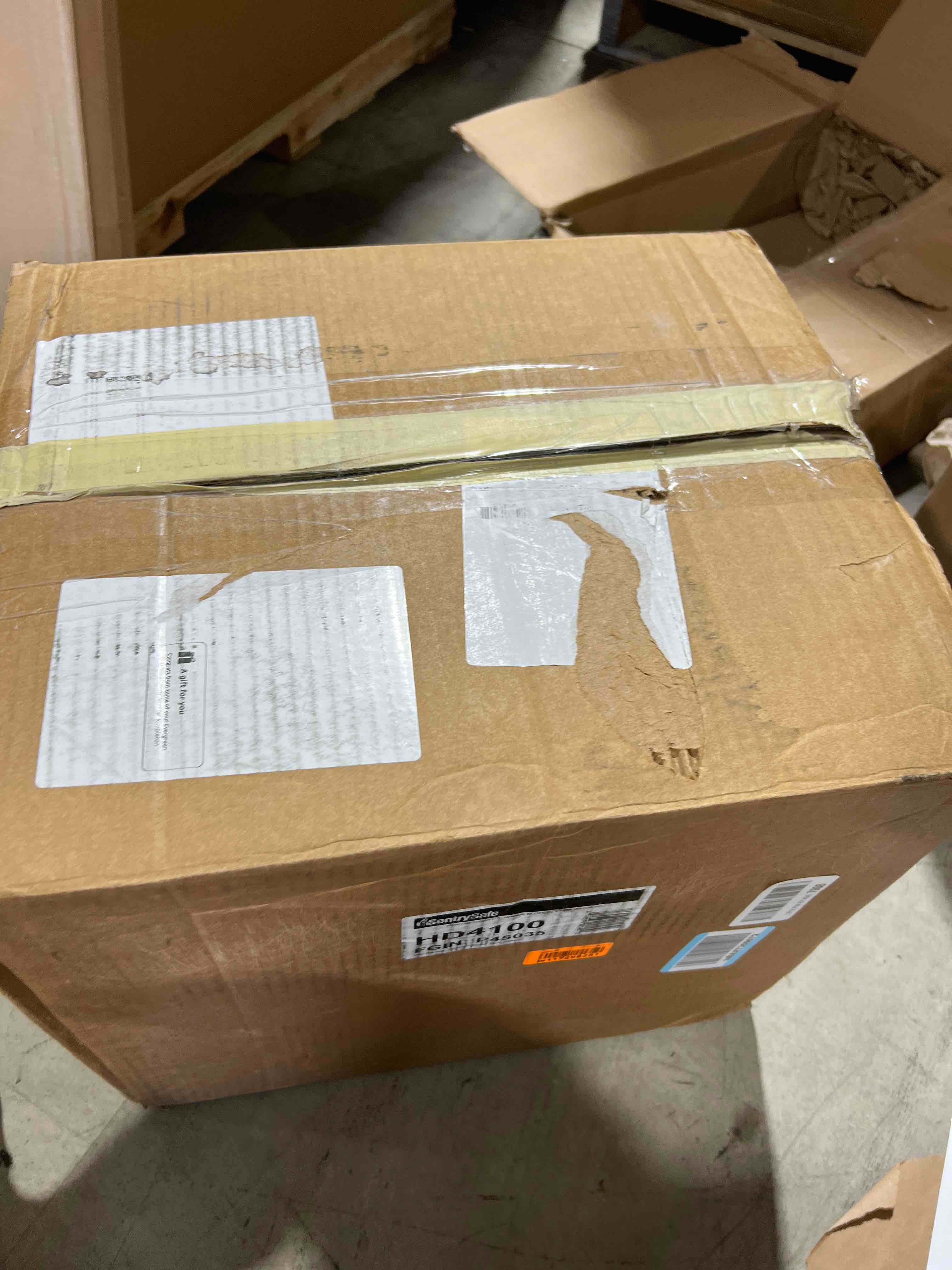 https://s3.amazonaws.com/lotting-images-prod/bidfta/GRN5697335_1713210967797.jpeg