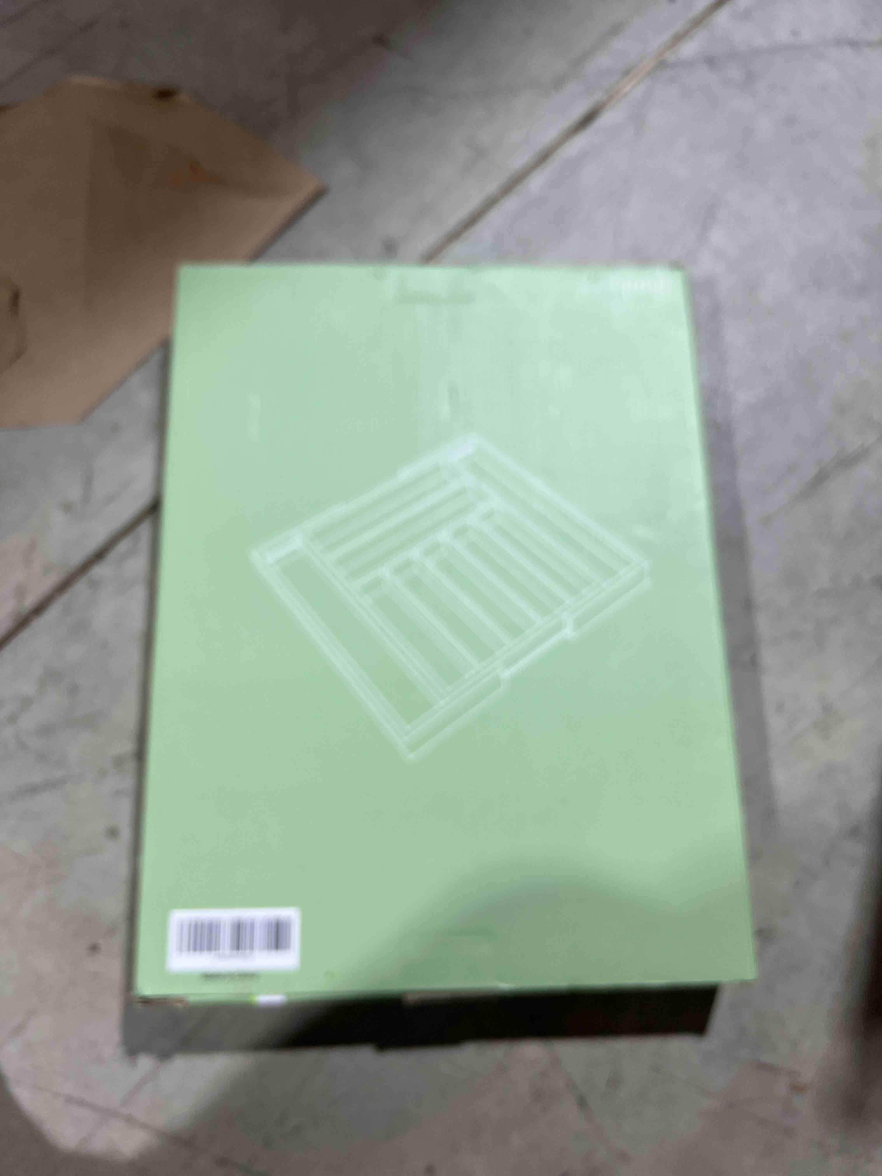 https://s3.amazonaws.com/lotting-images-prod/bidfta/GRN5697341_1713211729509.jpeg