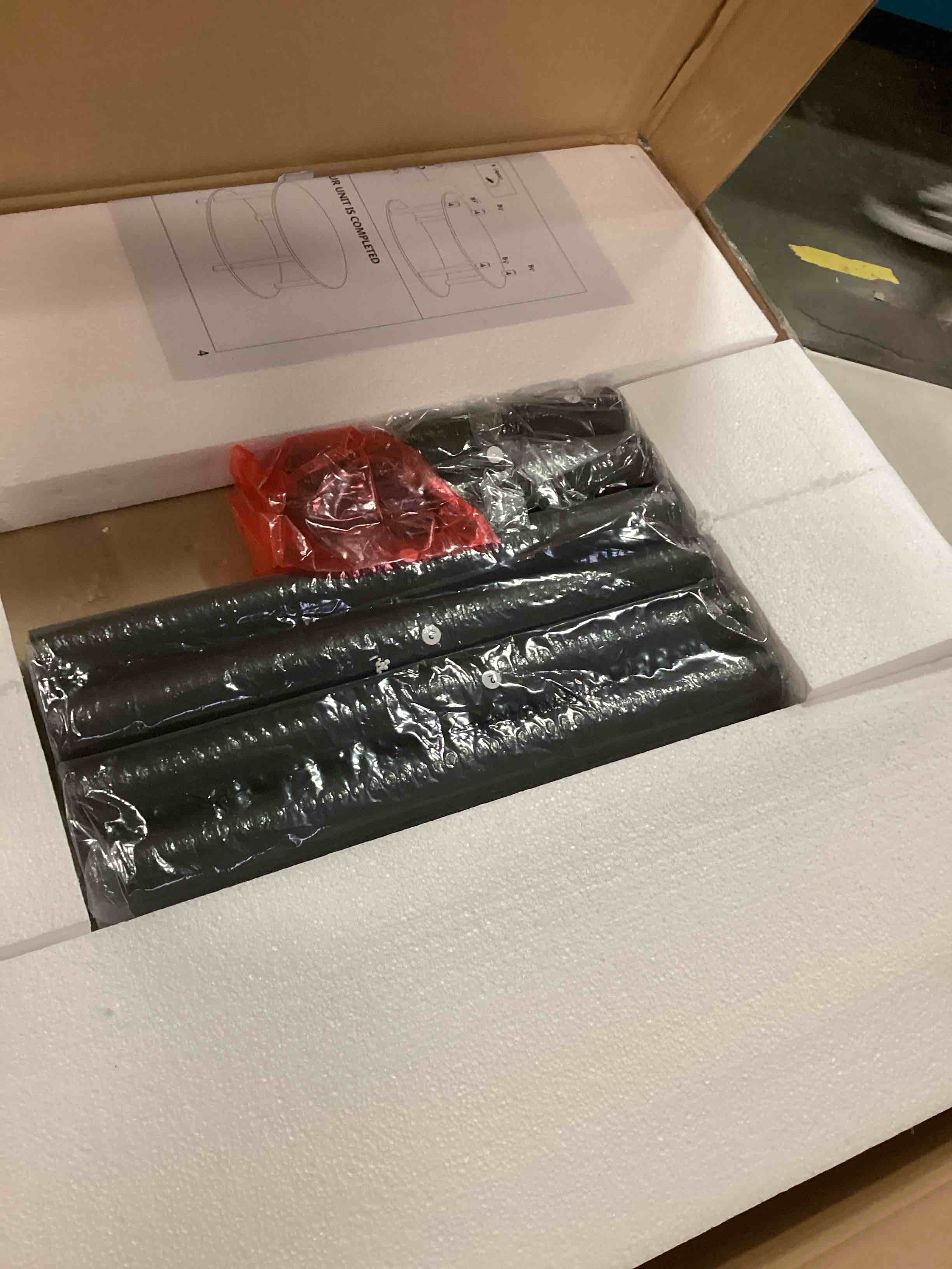 https://s3.amazonaws.com/lotting-images-prod/bidfta/GRN5698213_1707486332717.jpeg