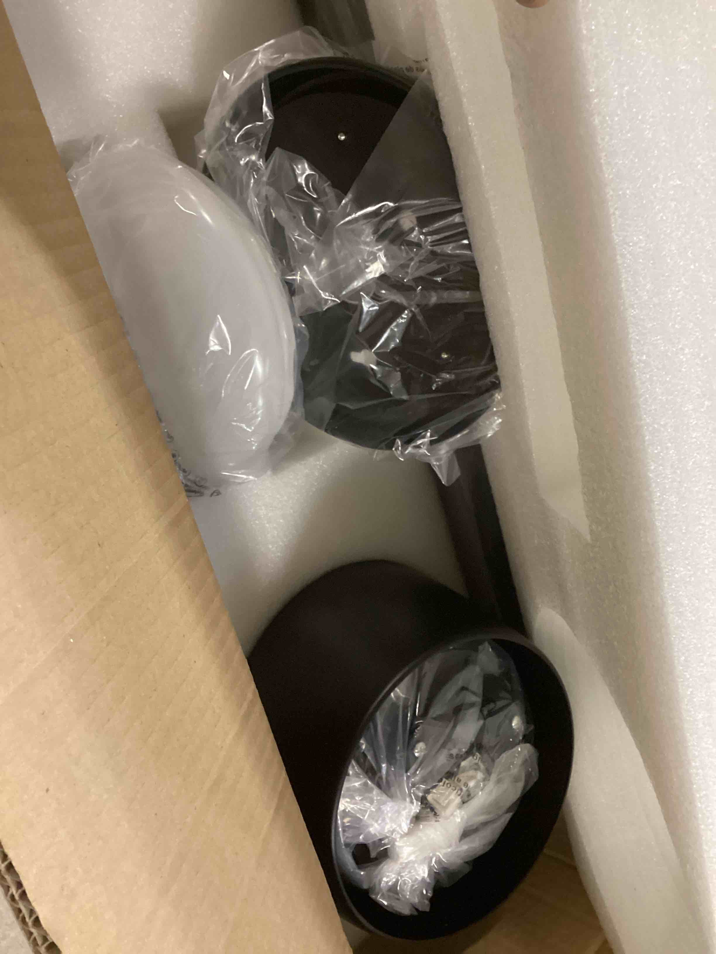 https://s3.amazonaws.com/lotting-images-prod/bidfta/GRN5698465_1707571084056.jpeg