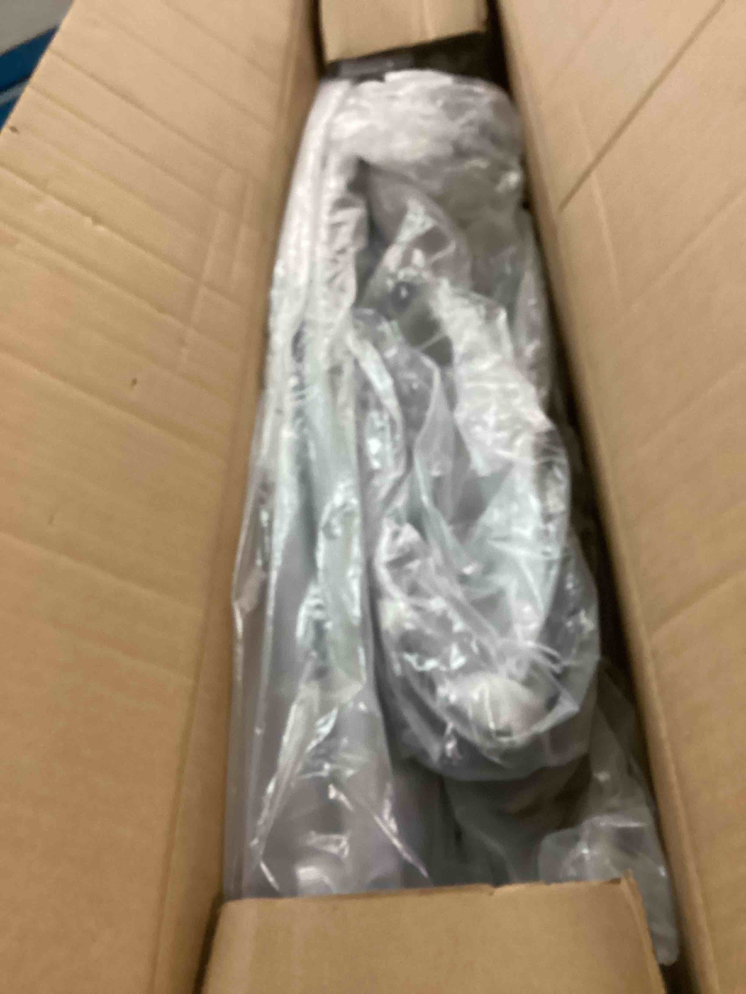 https://s3.amazonaws.com/lotting-images-prod/bidfta/GRN5698470_1707571303489.jpeg