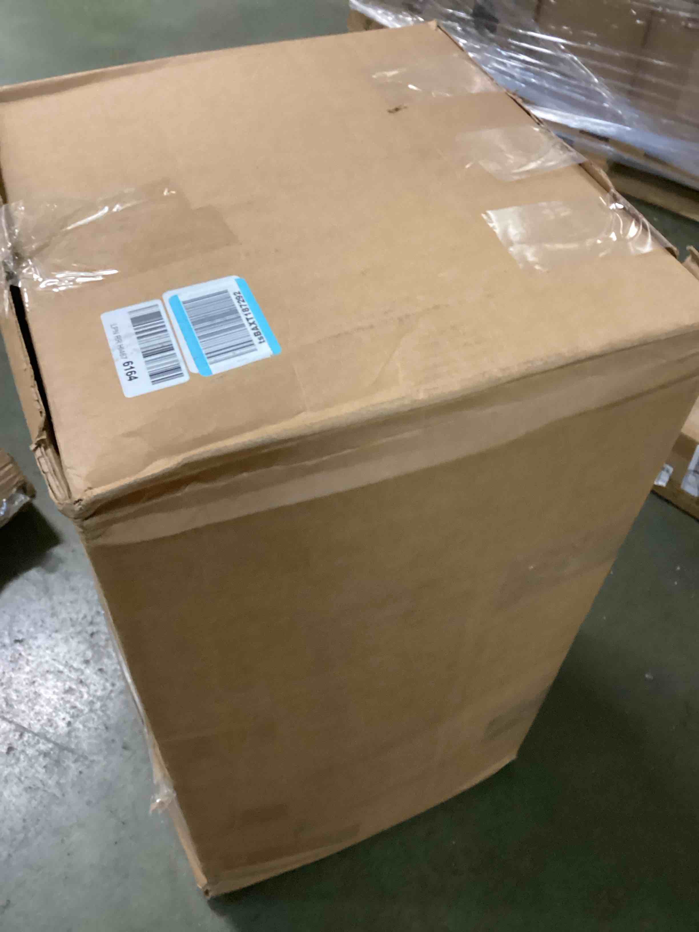 https://s3.amazonaws.com/lotting-images-prod/bidfta/GRN5698483_1707572433163.jpeg