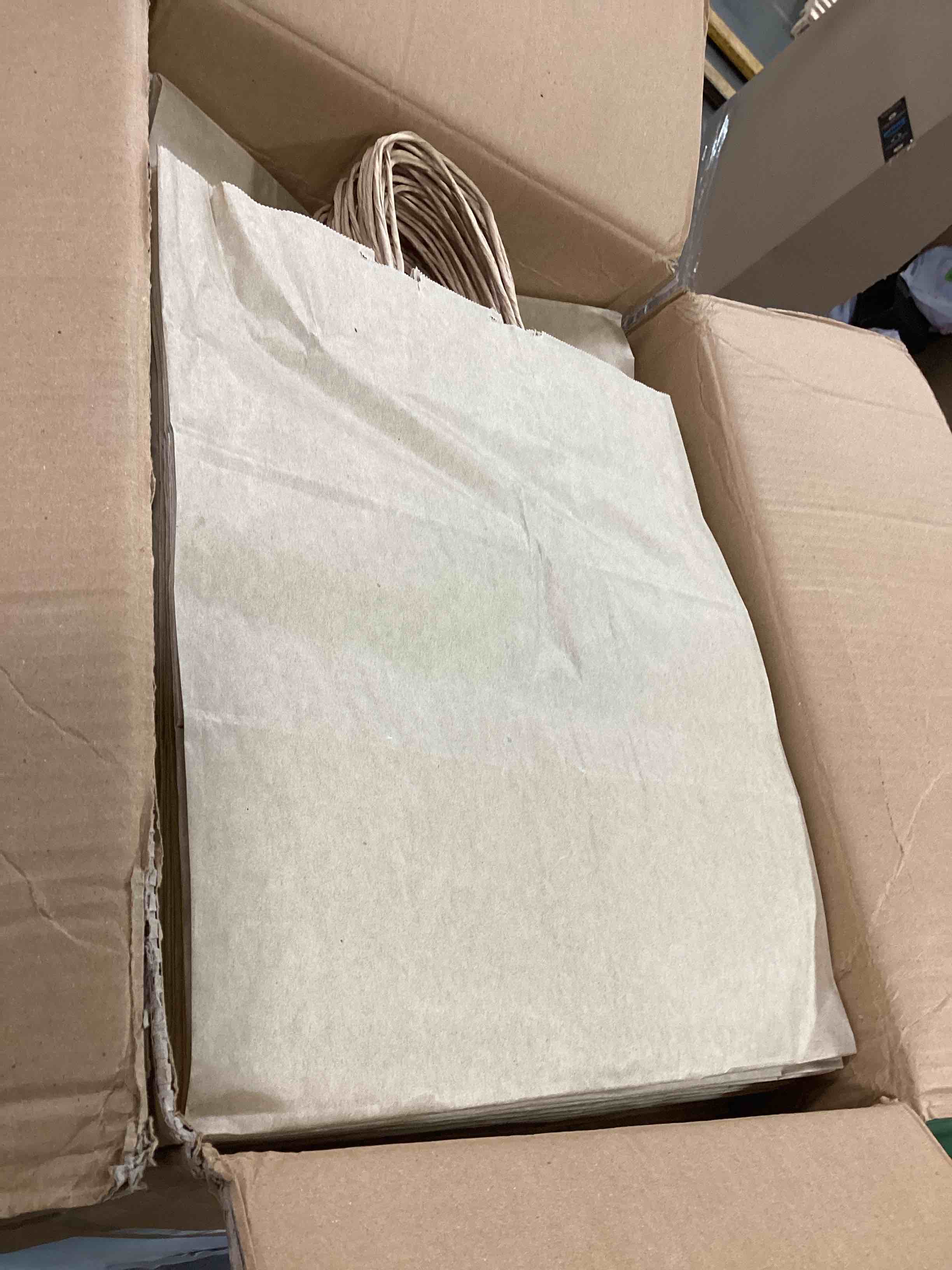 https://s3.amazonaws.com/lotting-images-prod/bidfta/GRN5700195_1708689020185.jpeg