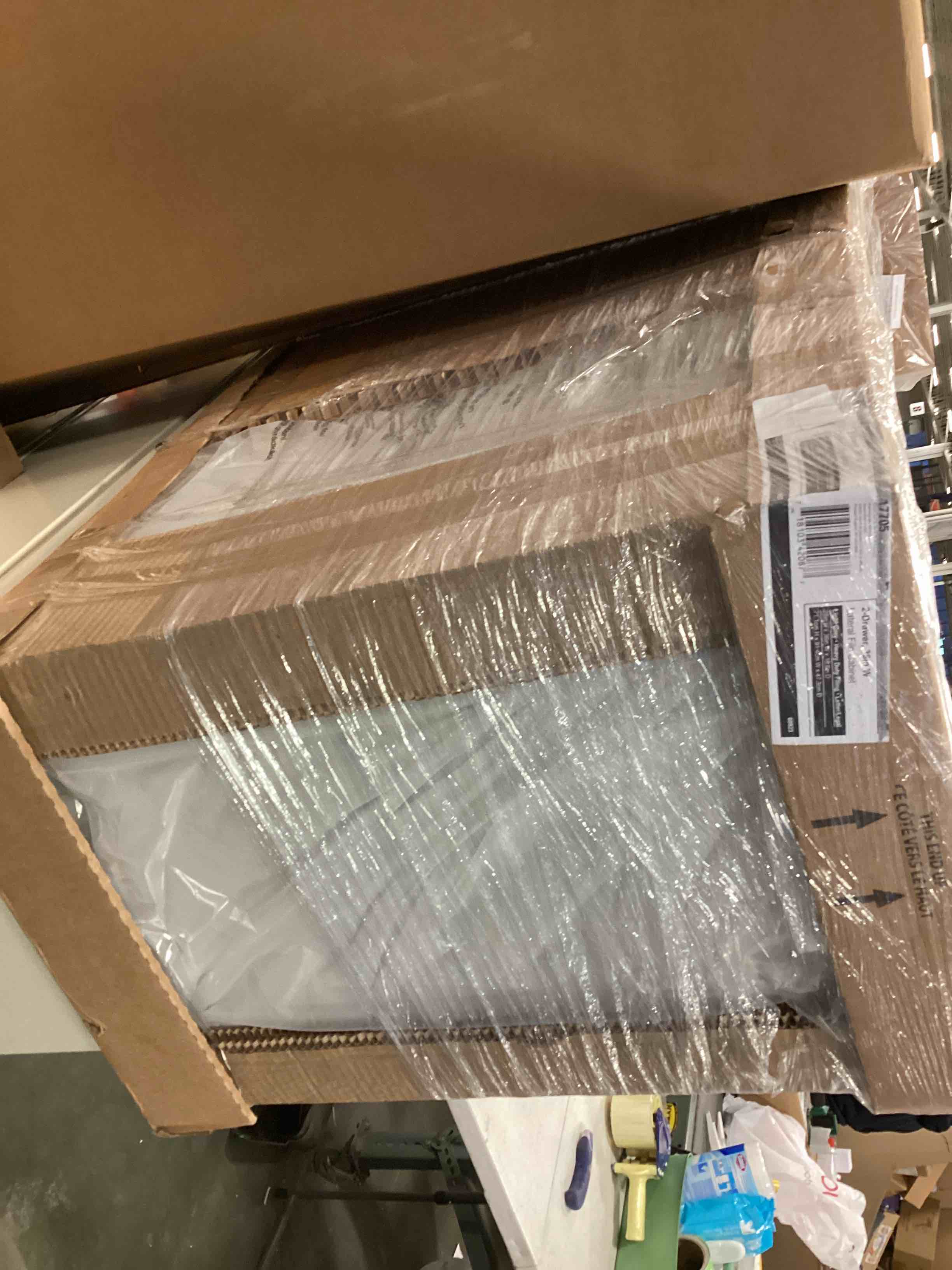 https://s3.amazonaws.com/lotting-images-prod/bidfta/GRN5700200_1708690630832.jpeg