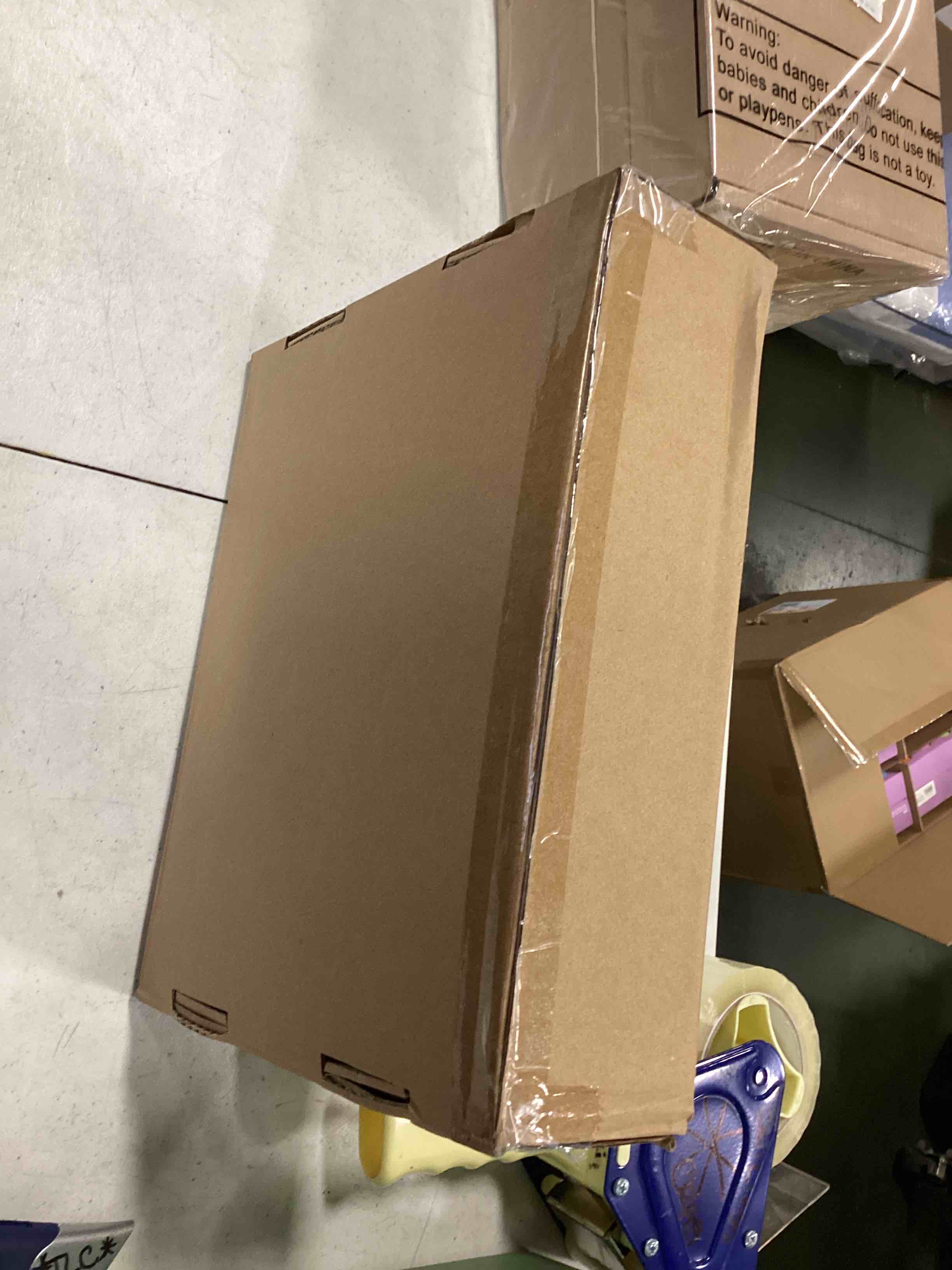 https://s3.amazonaws.com/lotting-images-prod/bidfta/GRN5700215_1708693008078.jpeg
