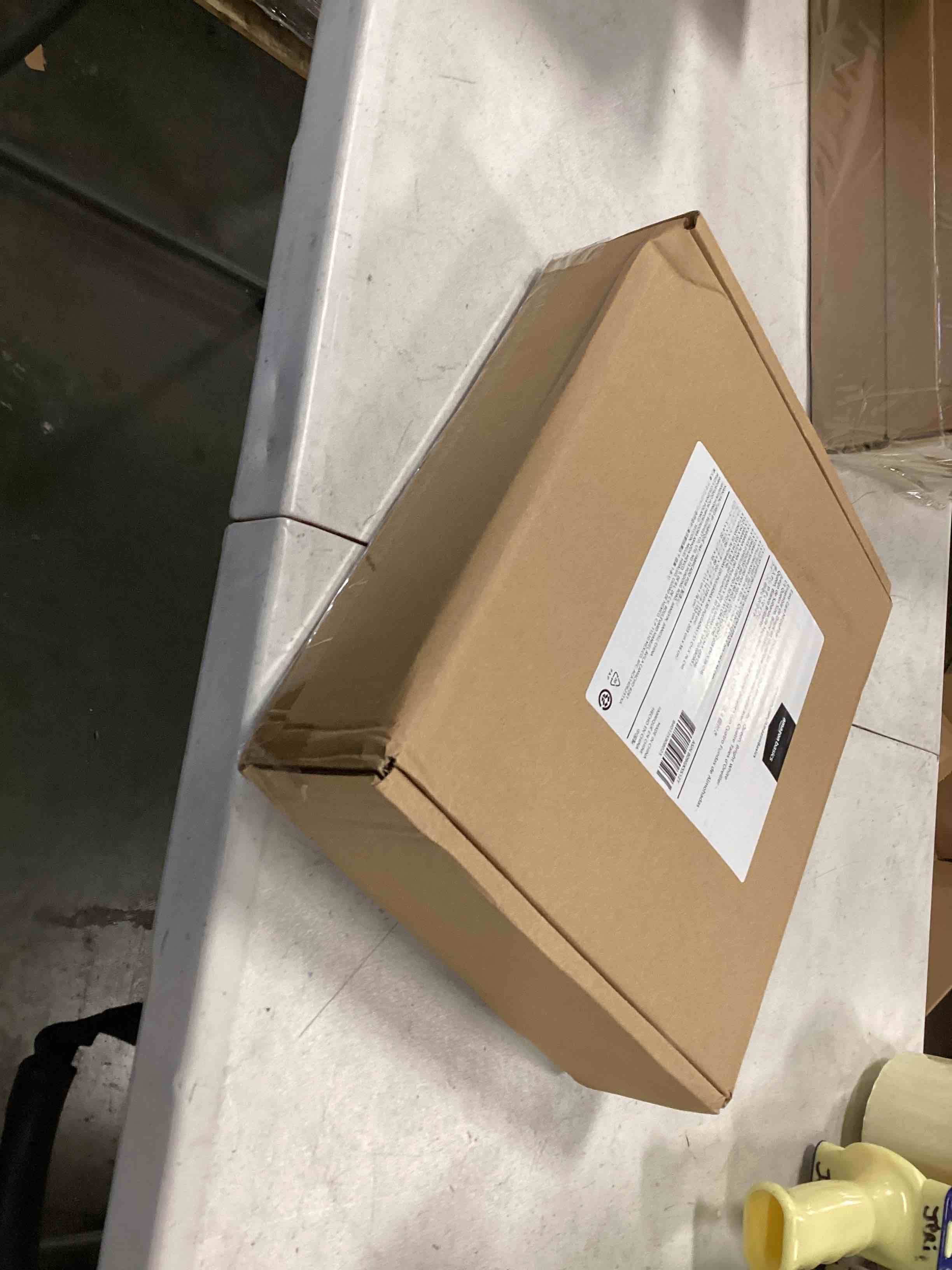 https://s3.amazonaws.com/lotting-images-prod/bidfta/GRN5700215_1708693012184.jpeg