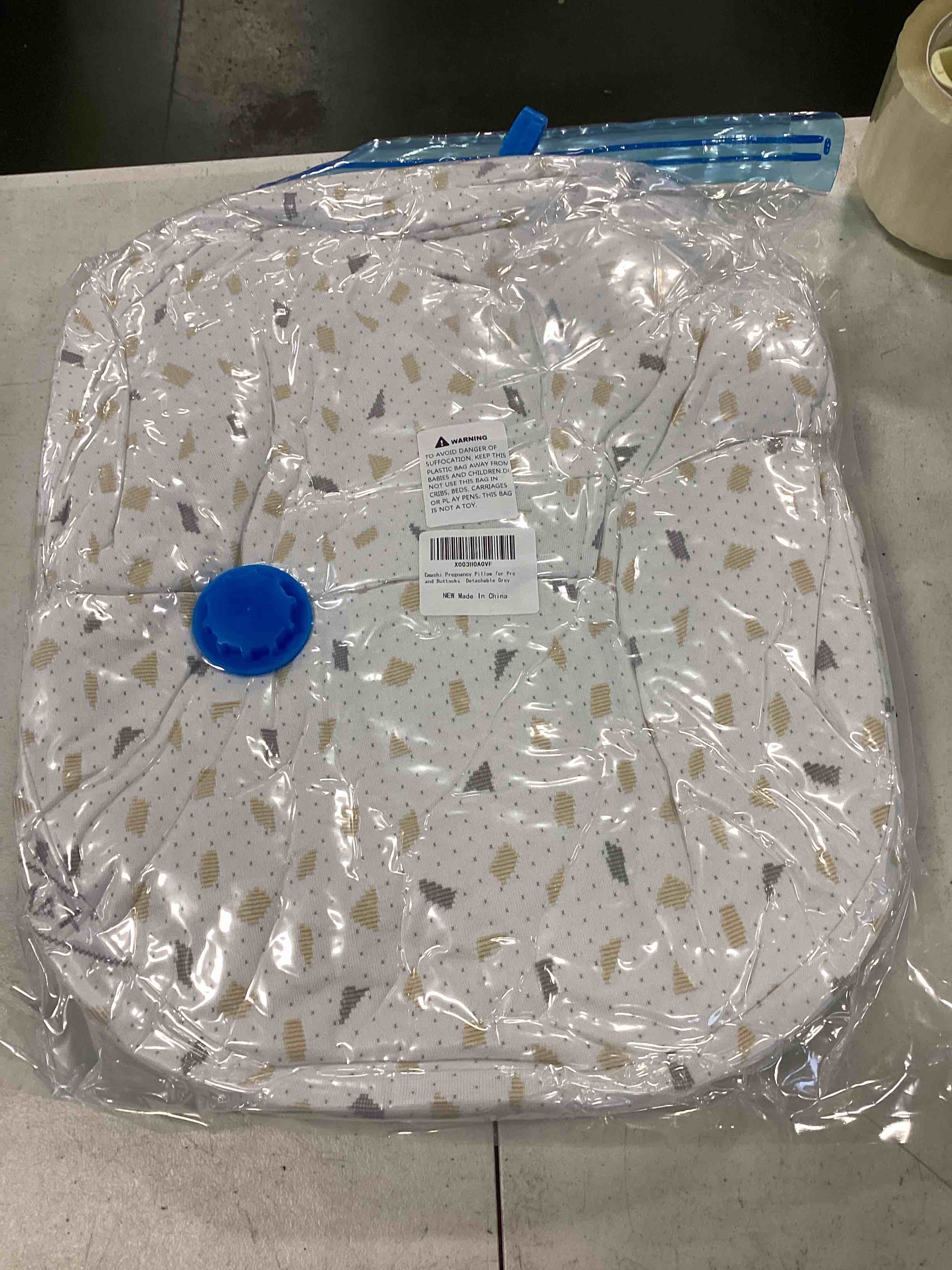 https://s3.amazonaws.com/lotting-images-prod/bidfta/GRN5700224_1708693783633.jpeg