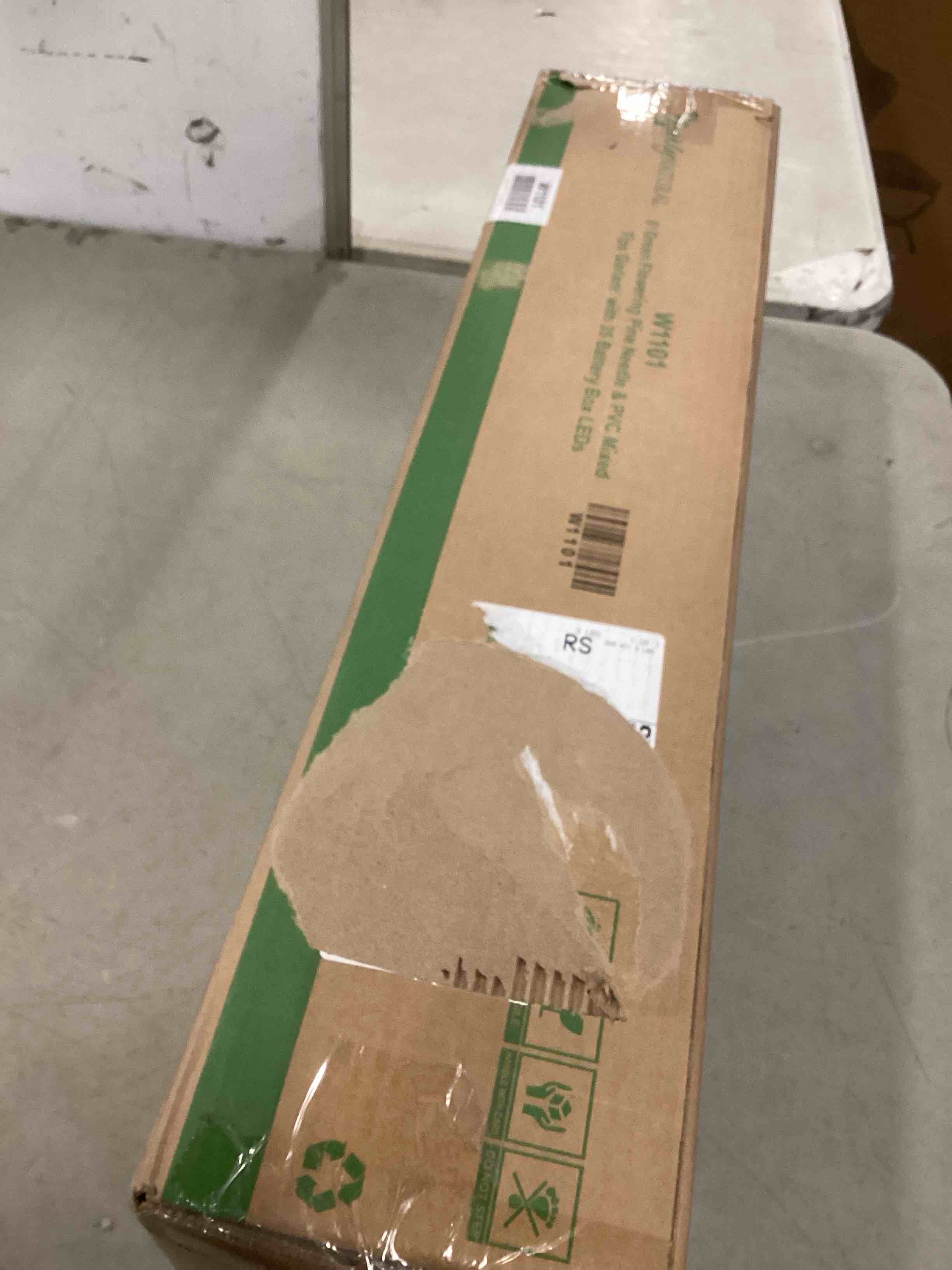 https://s3.amazonaws.com/lotting-images-prod/bidfta/GRN5700551_1707317769714.jpeg
