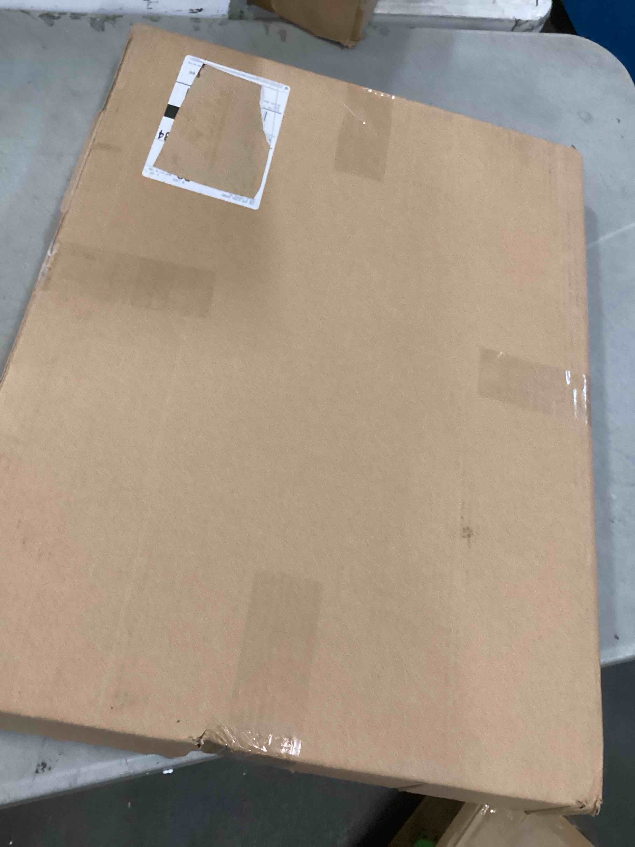 https://s3.amazonaws.com/lotting-images-prod/bidfta/GRN5700574_1707321740400.jpeg