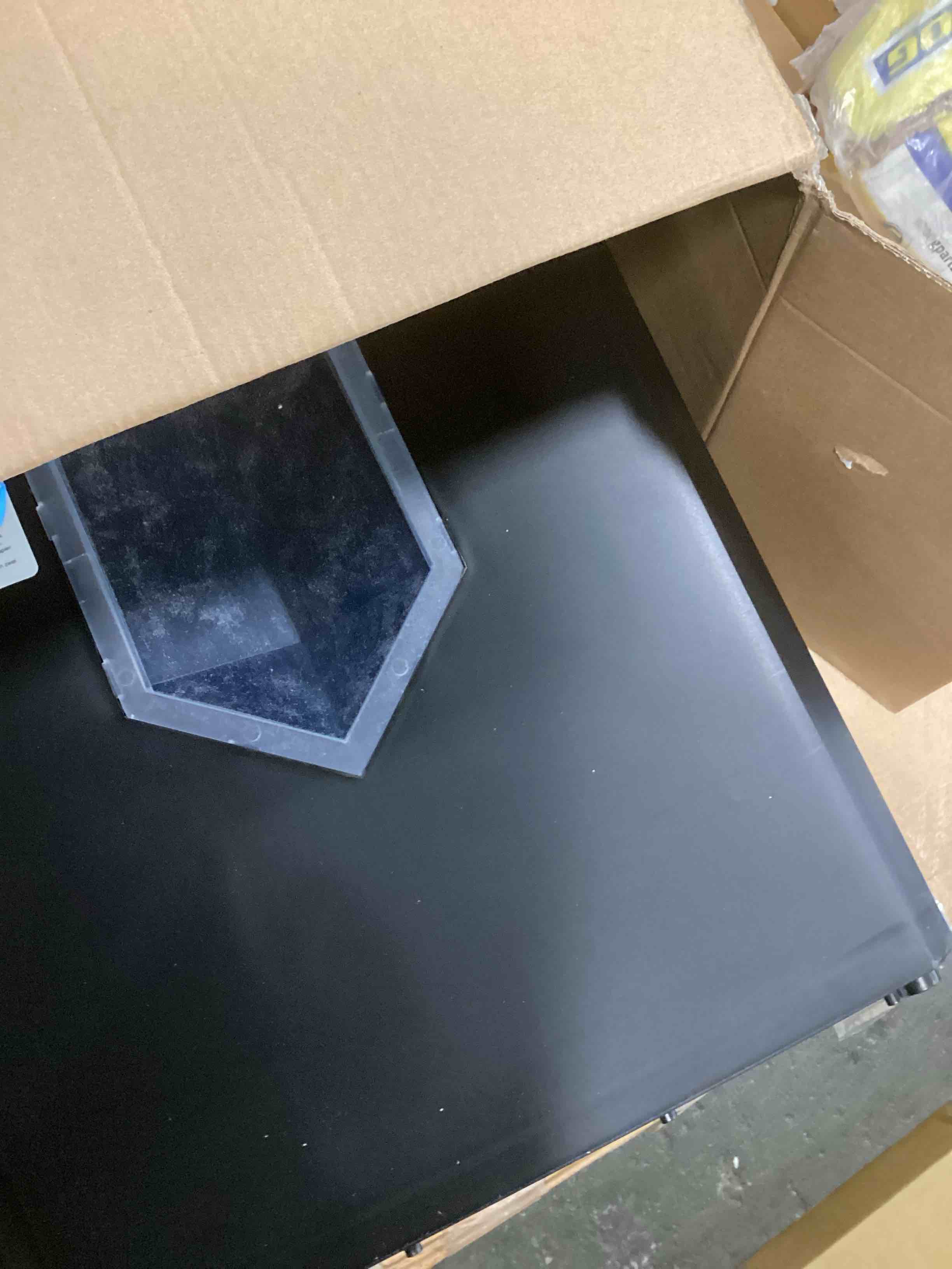 https://s3.amazonaws.com/lotting-images-prod/bidfta/GRN5701025_1707486100792.jpeg