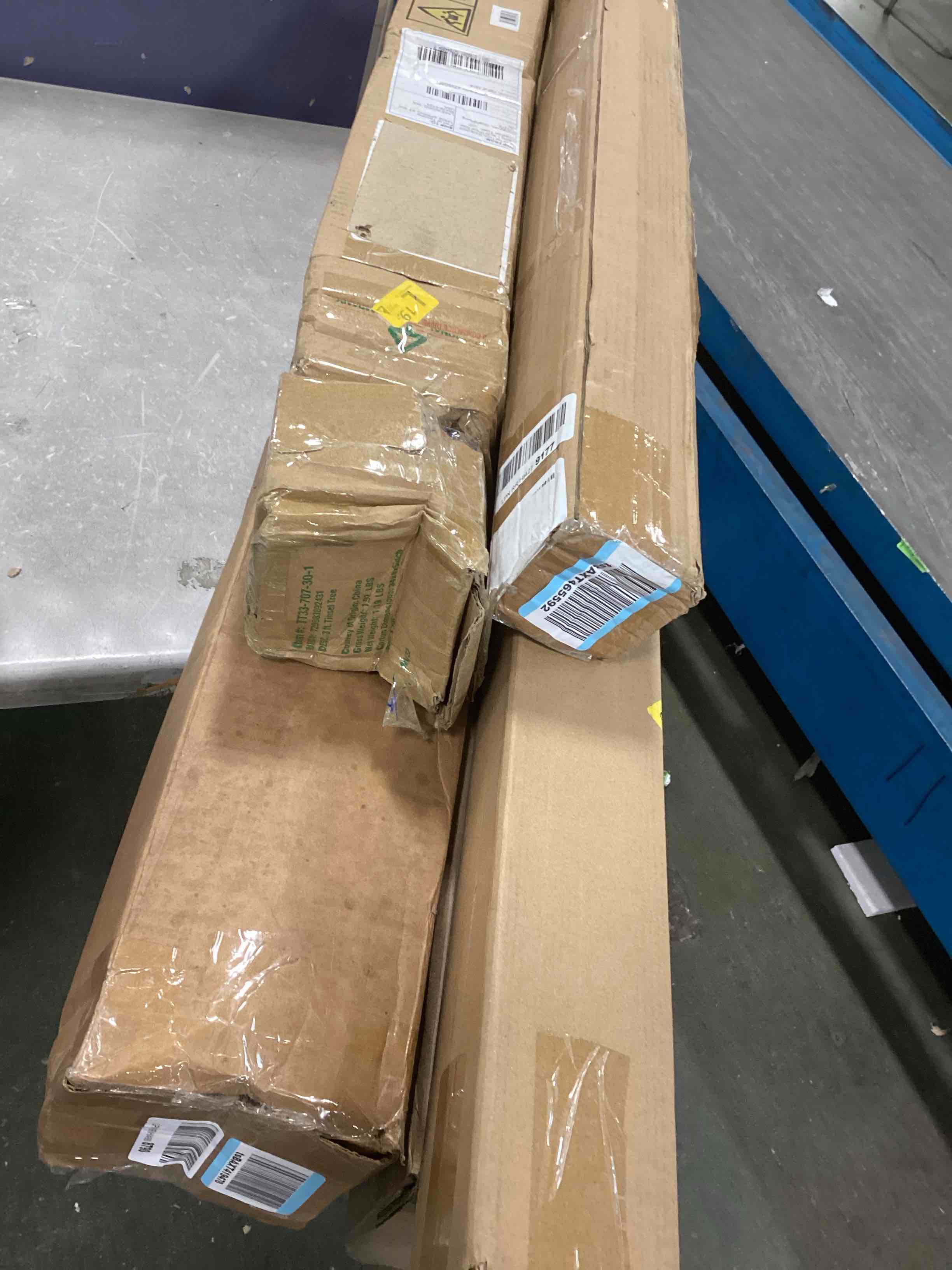 https://s3.amazonaws.com/lotting-images-prod/bidfta/GRN5701313_1707580591361.jpeg