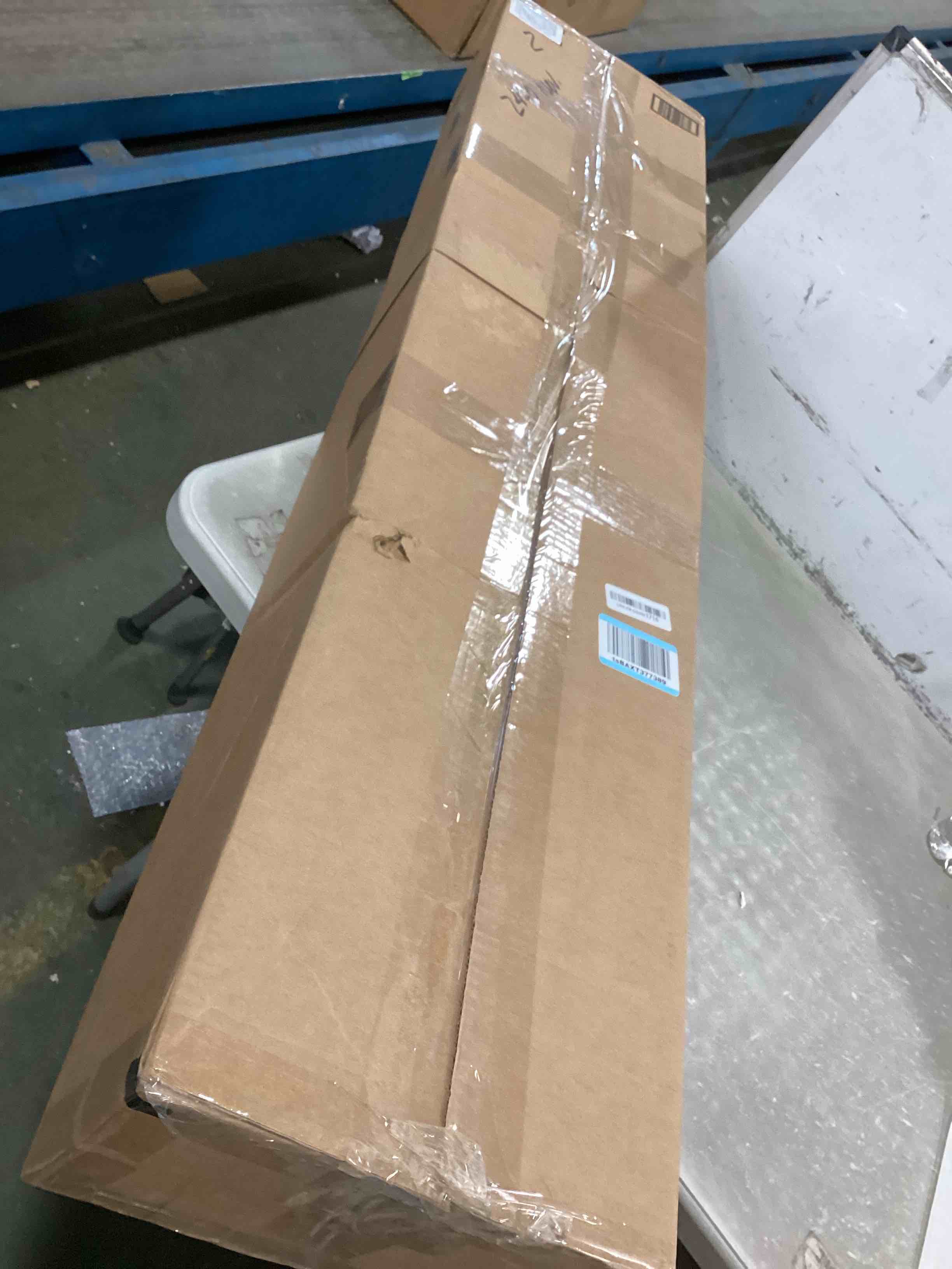 https://s3.amazonaws.com/lotting-images-prod/bidfta/GRN5701573_1707767278821.jpeg