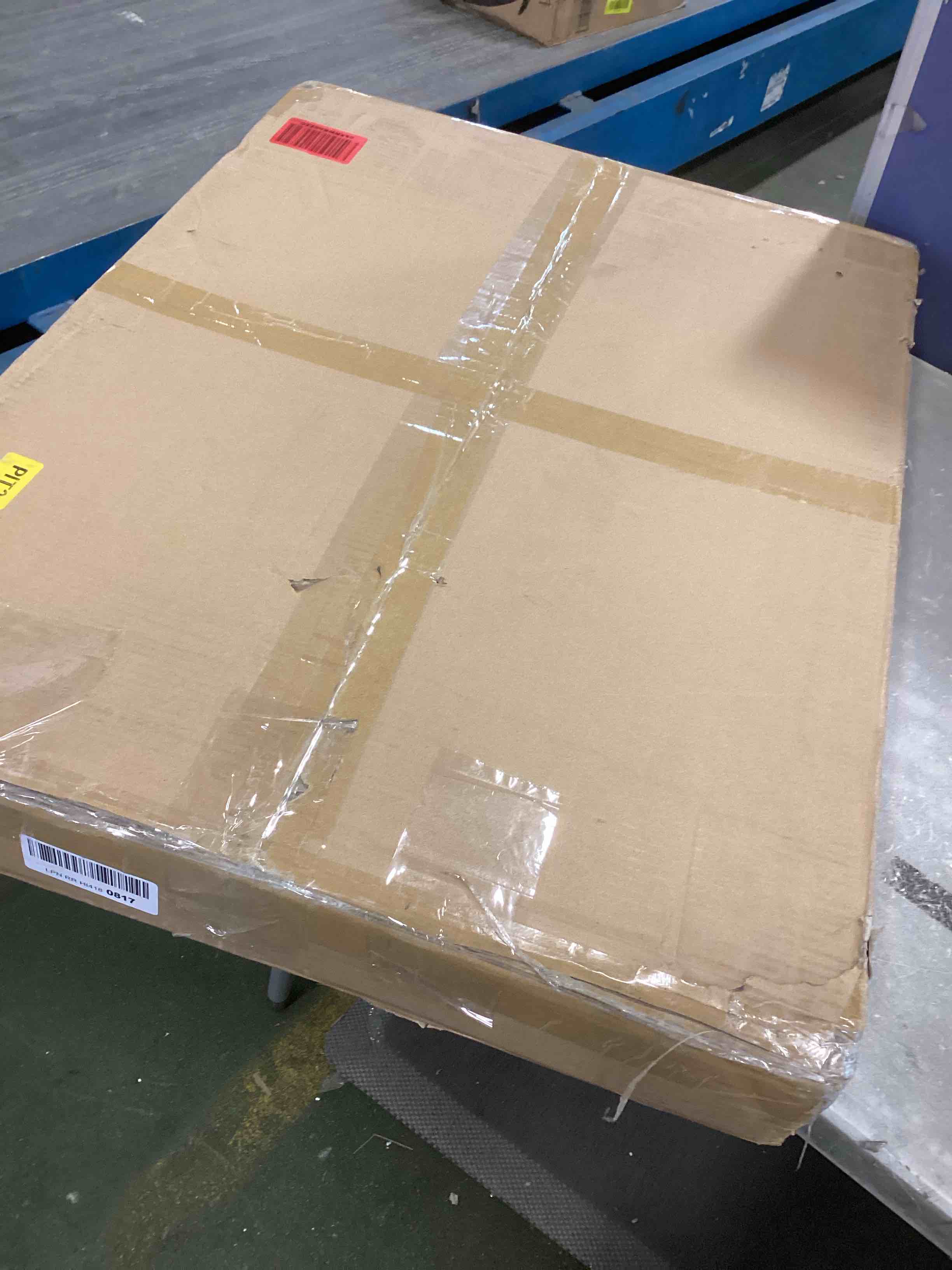 https://s3.amazonaws.com/lotting-images-prod/bidfta/GRN5701910_1707924089832.jpeg