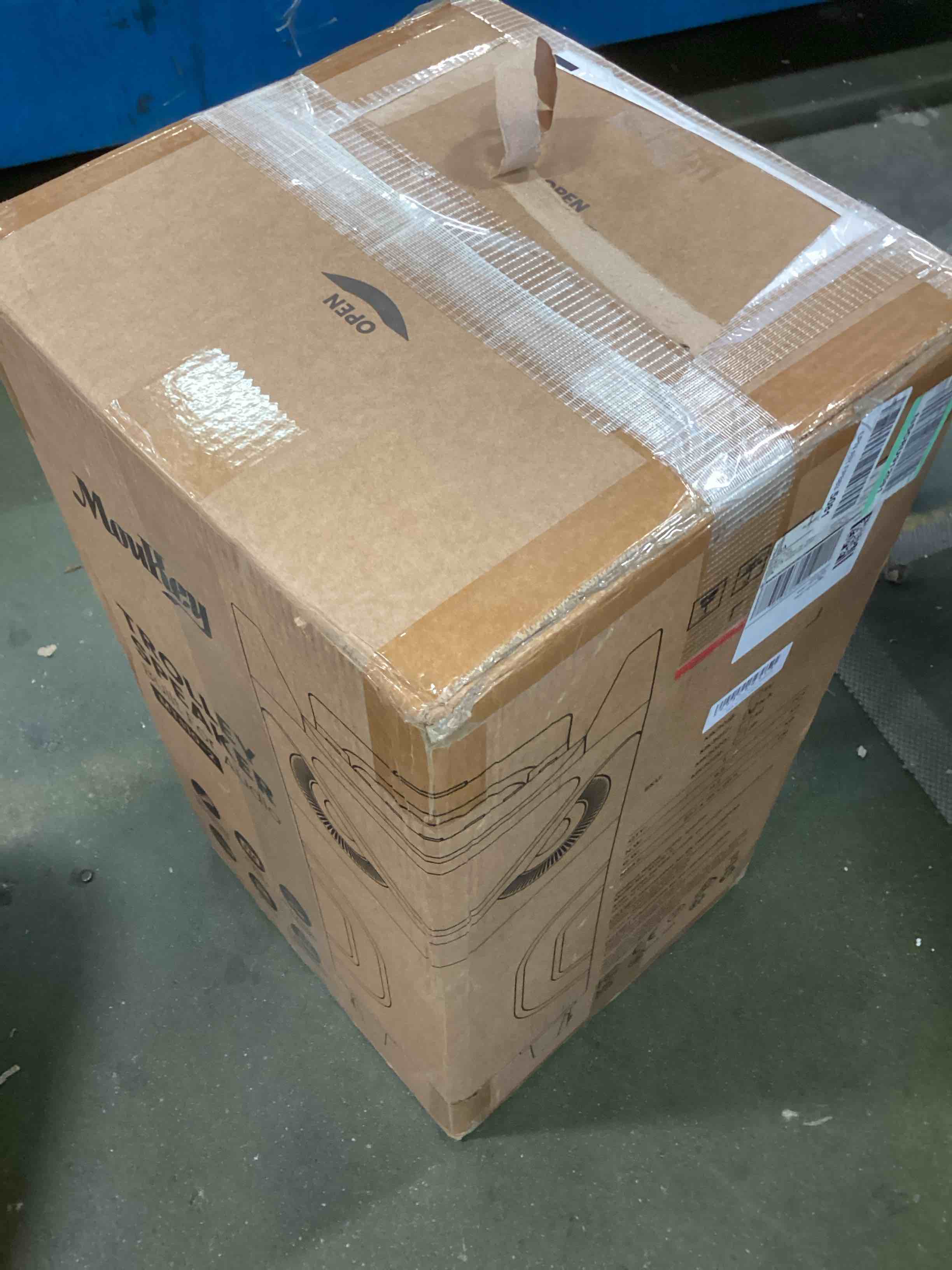 https://s3.amazonaws.com/lotting-images-prod/bidfta/GRN5701916_1707924601299.jpeg