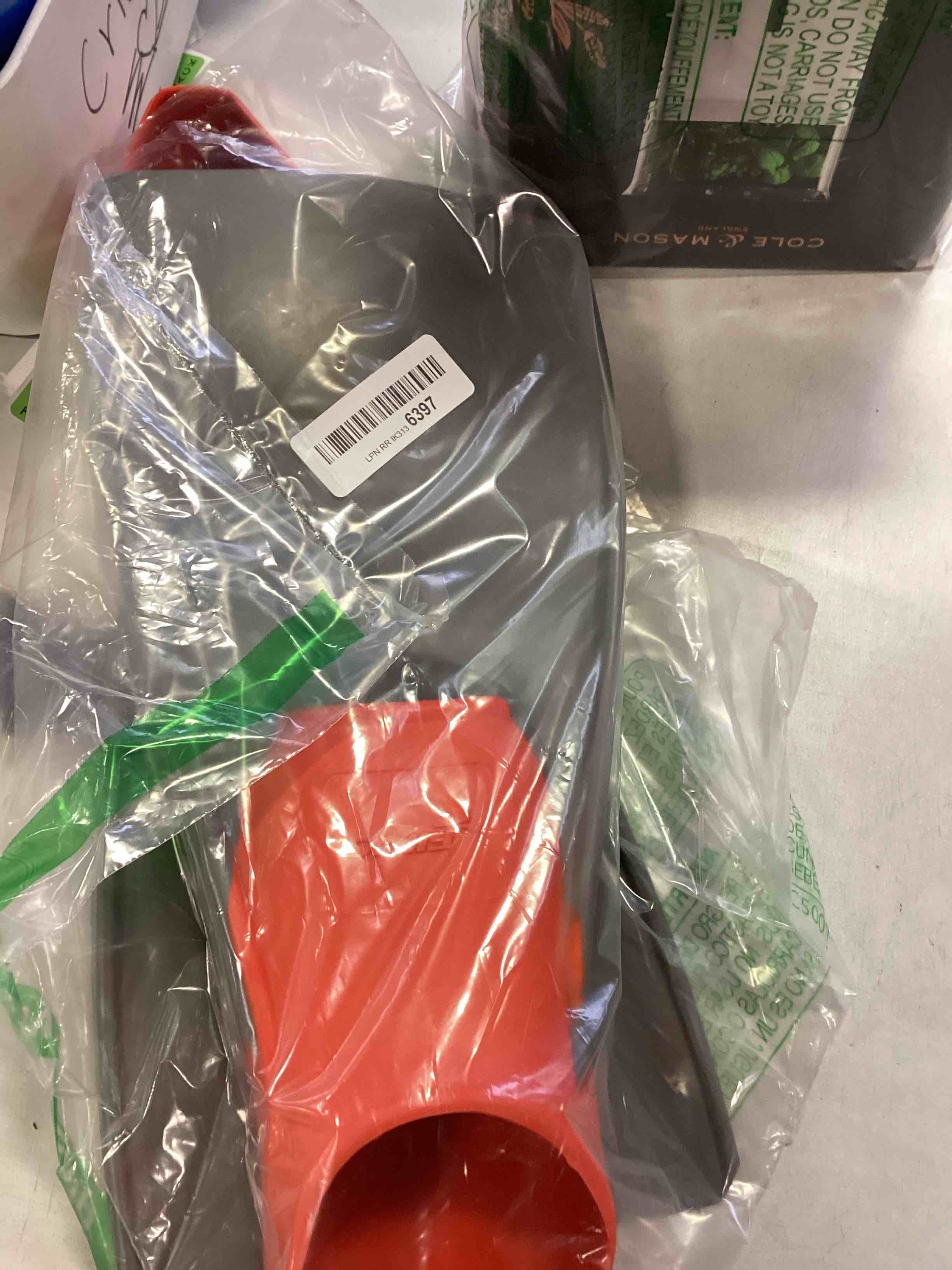 https://s3.amazonaws.com/lotting-images-prod/bidfta/GRN5702884_1707485538667.jpeg