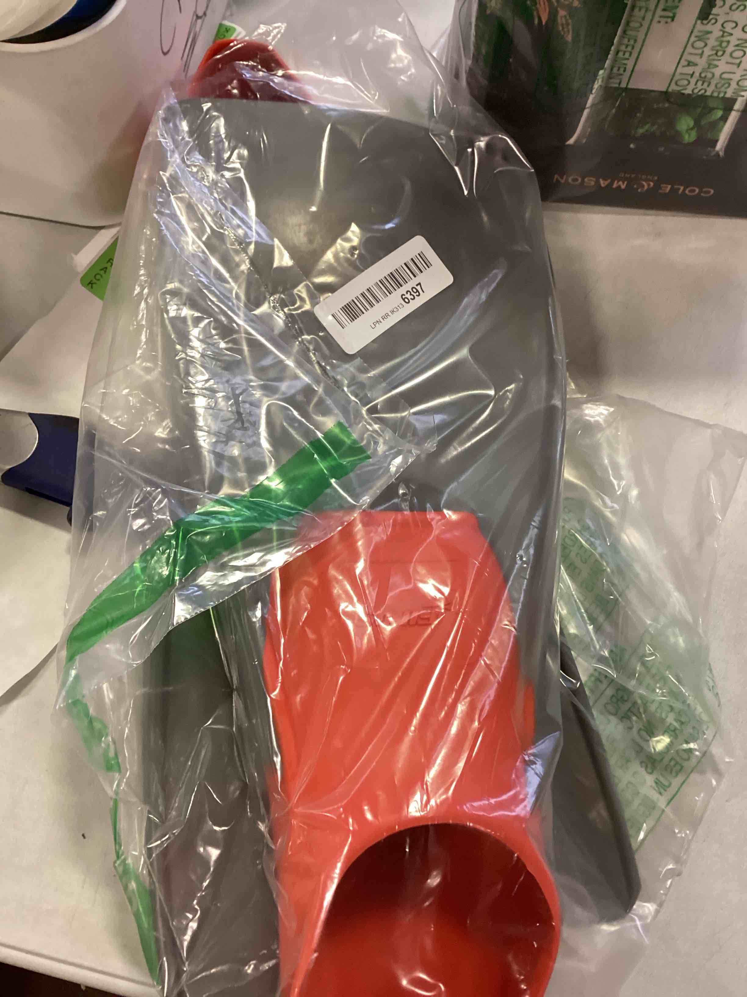 https://s3.amazonaws.com/lotting-images-prod/bidfta/GRN5702884_1707485548606.jpeg
