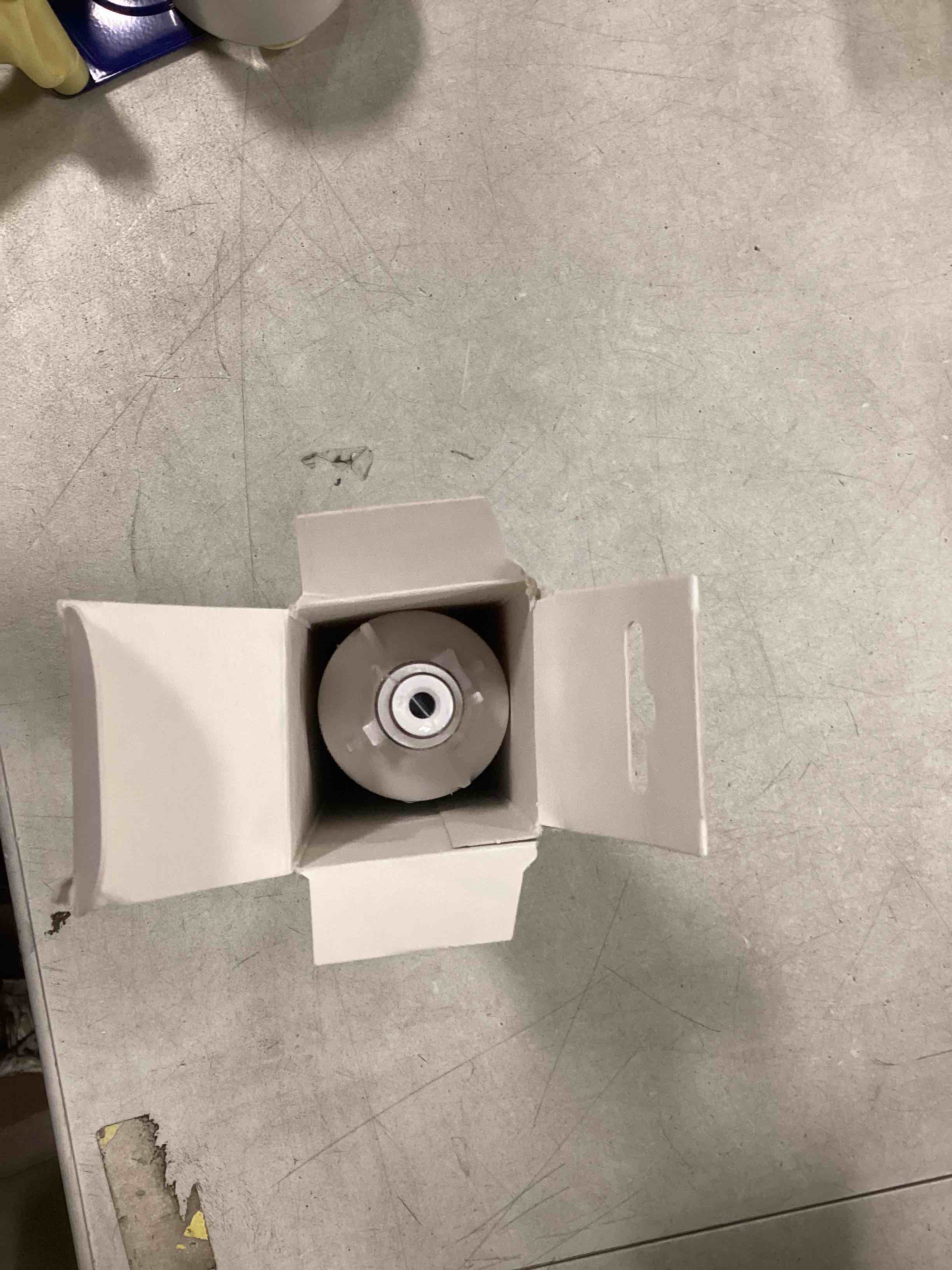 https://s3.amazonaws.com/lotting-images-prod/bidfta/GRN5703143_1707825645666.jpeg